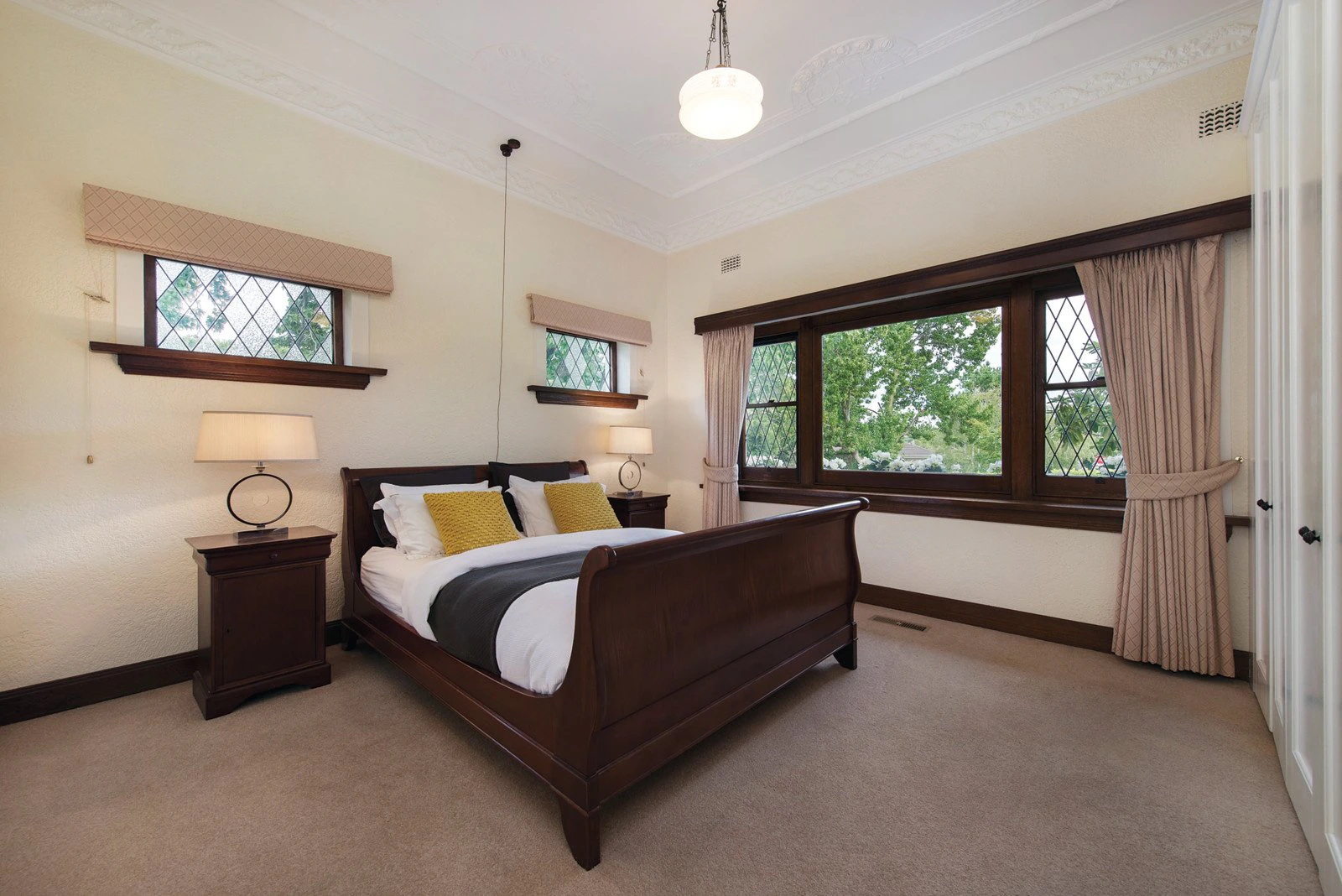 11 Fairmont Avenue, Camberwell, VIC