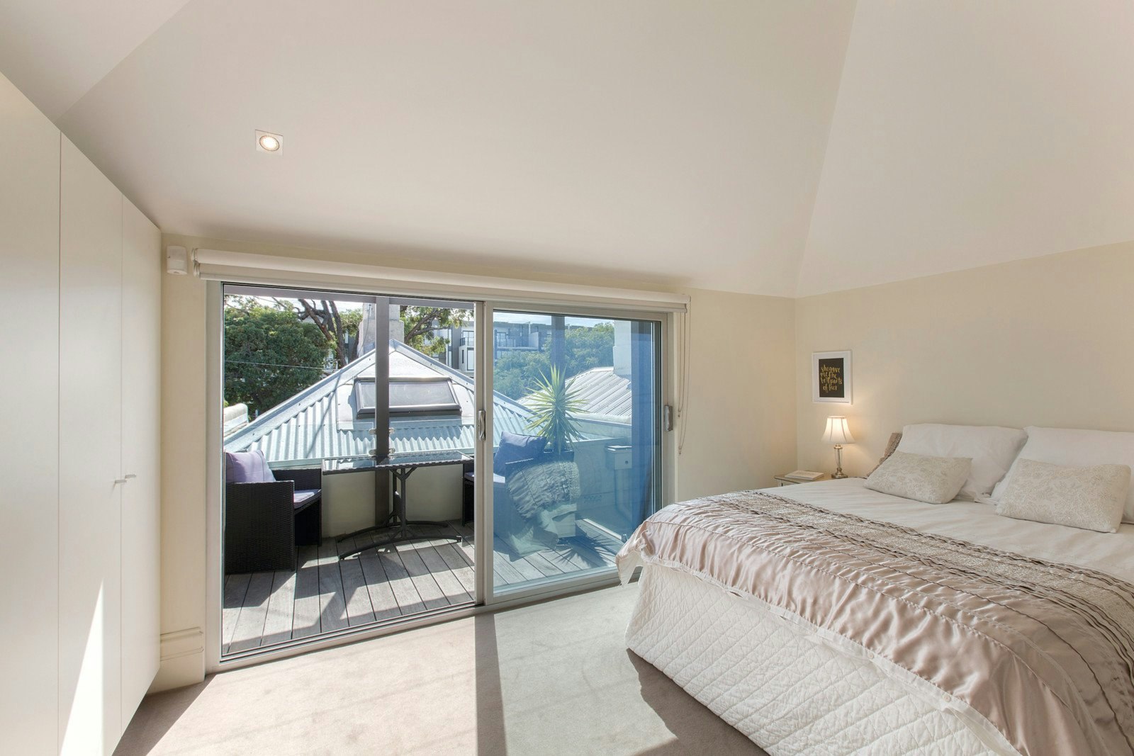 10 Danks Street, Albert Park, VIC