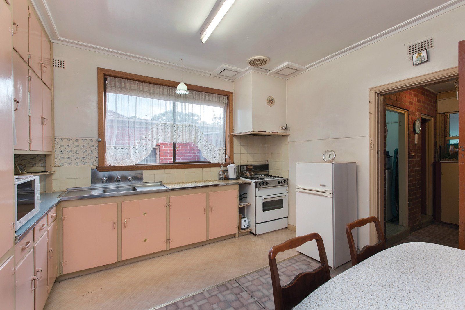 139 Linacre Road, Hampton - Thumbnail 4