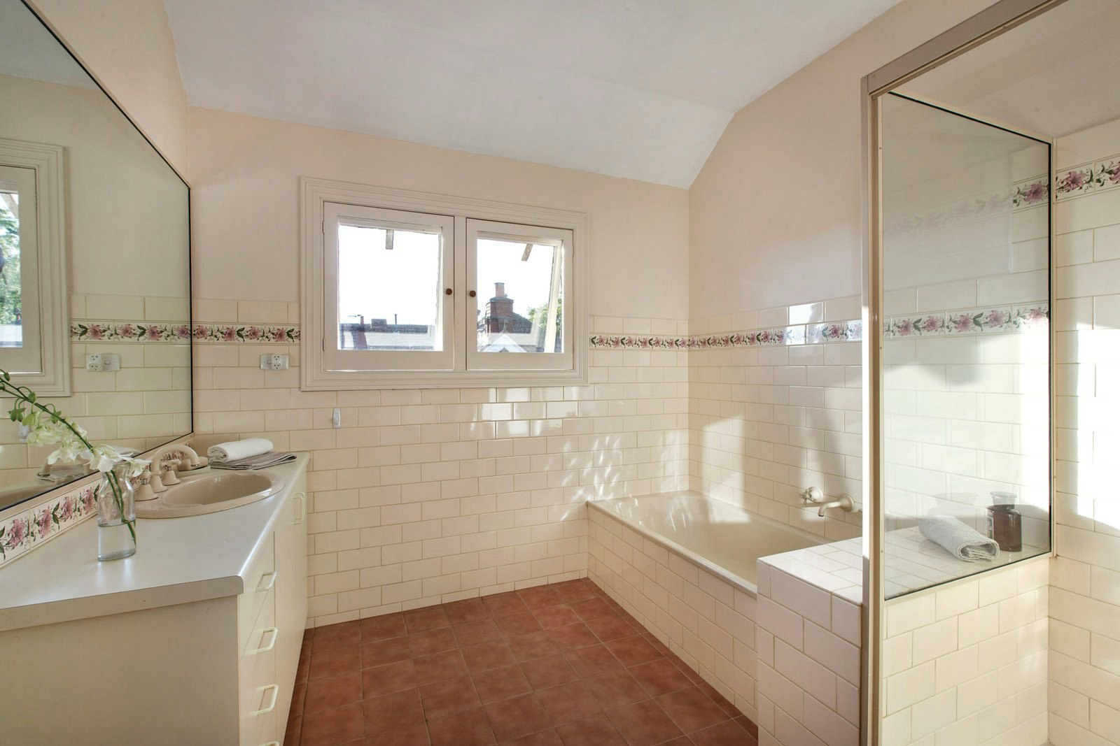 28 Linda Crescent, Hawthorn, VIC