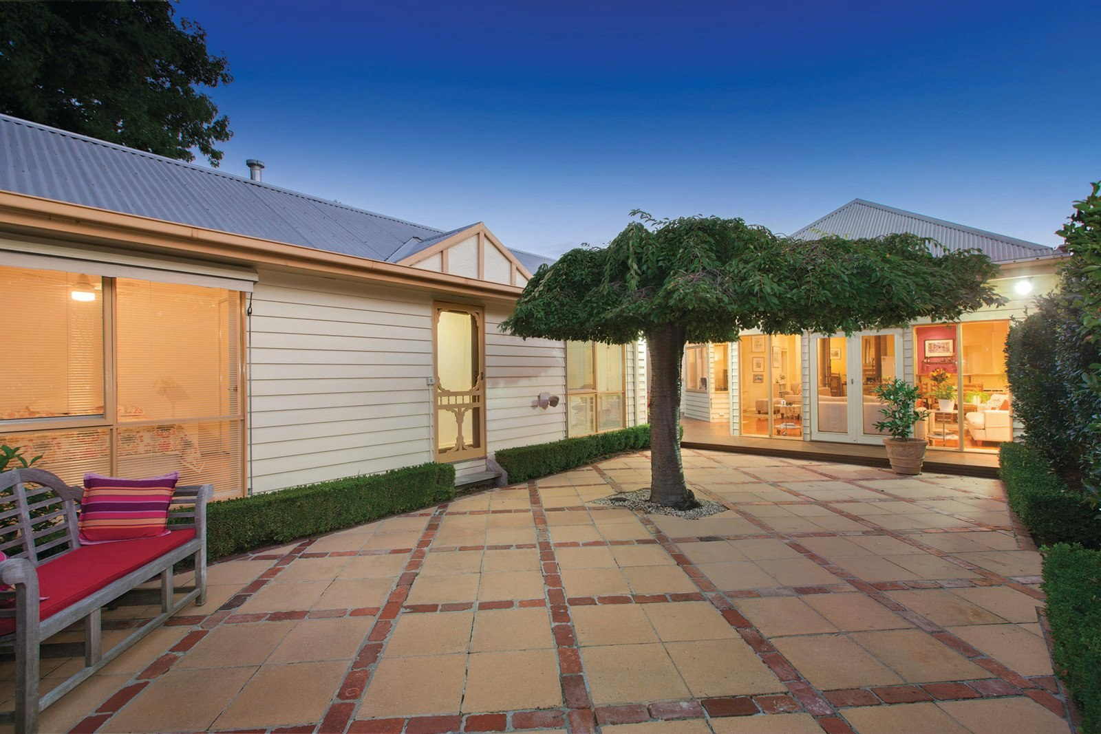 16 Parnell Street, Elsternwick, VIC