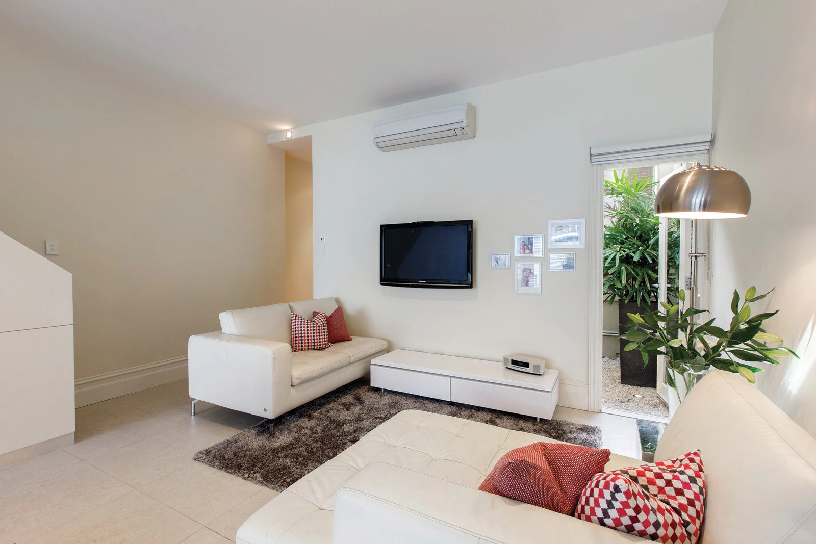 10 Danks Street, Albert Park, VIC