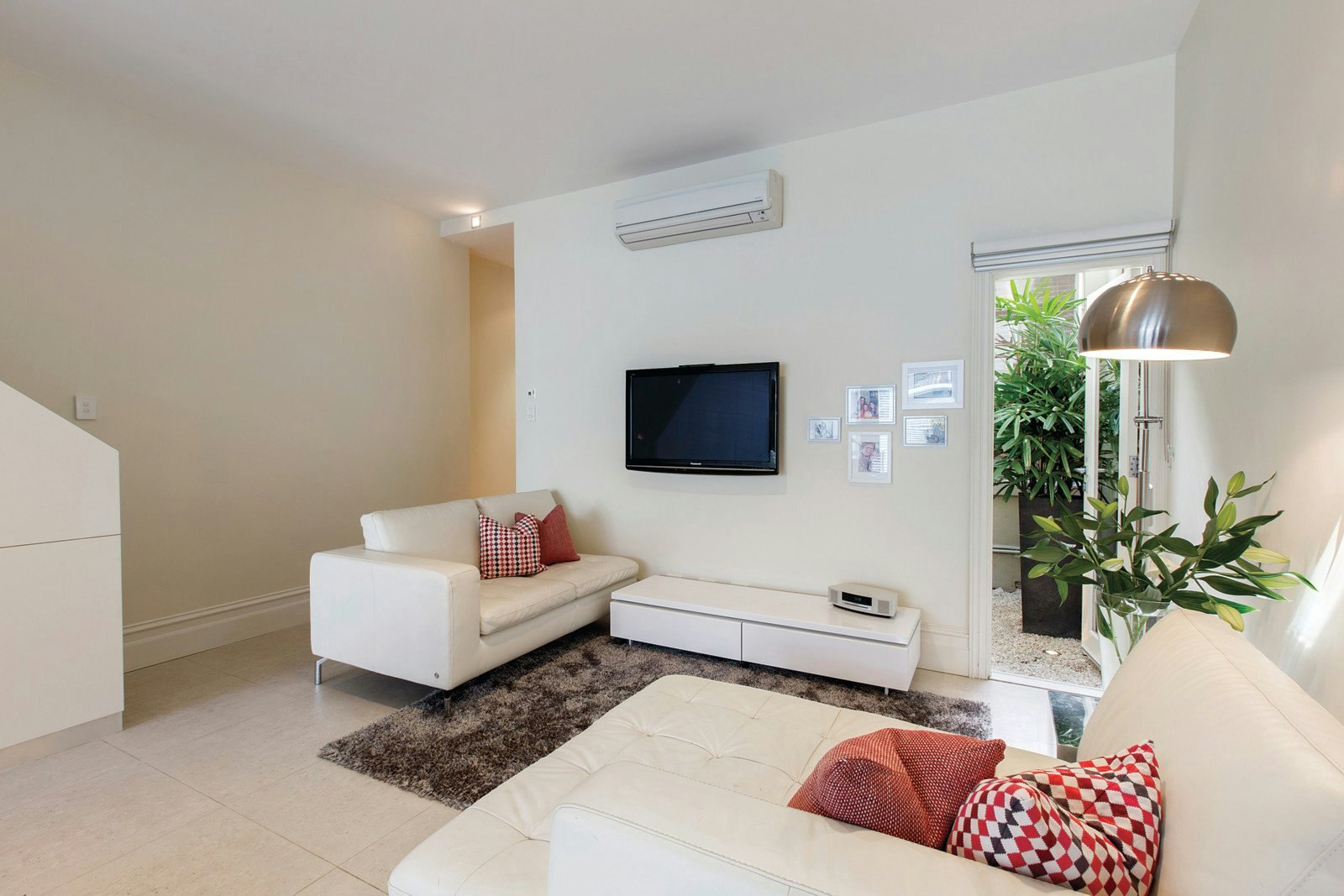 10 Danks Street, Albert Park, VIC