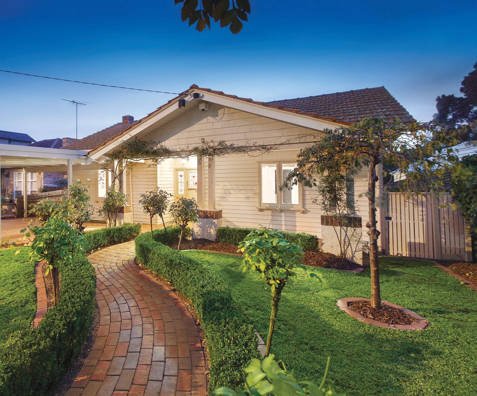 32 Union Road, Surrey Hills, VIC