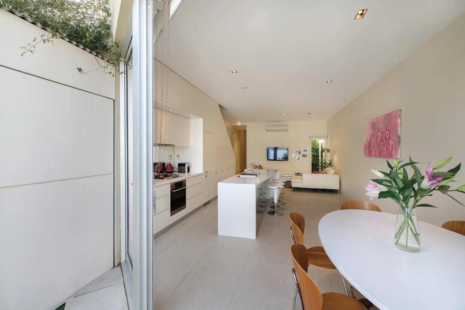 10 Danks Street, Albert Park, VIC