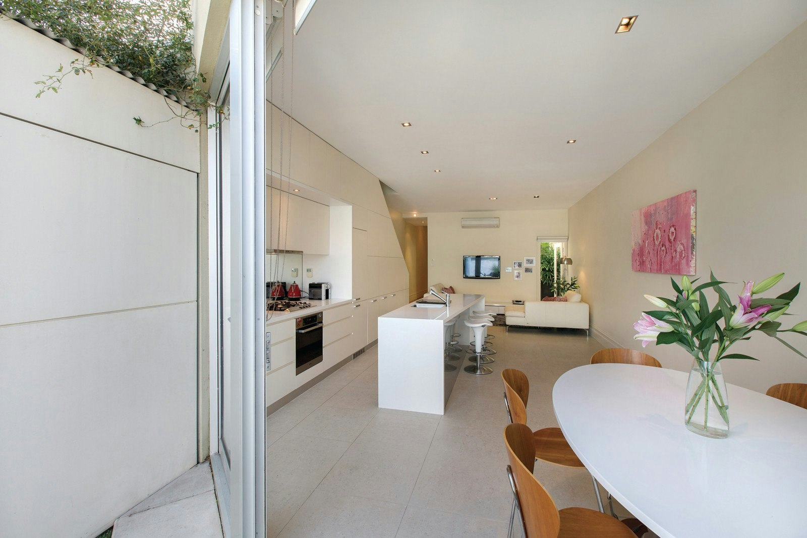 10 Danks Street, Albert Park, VIC