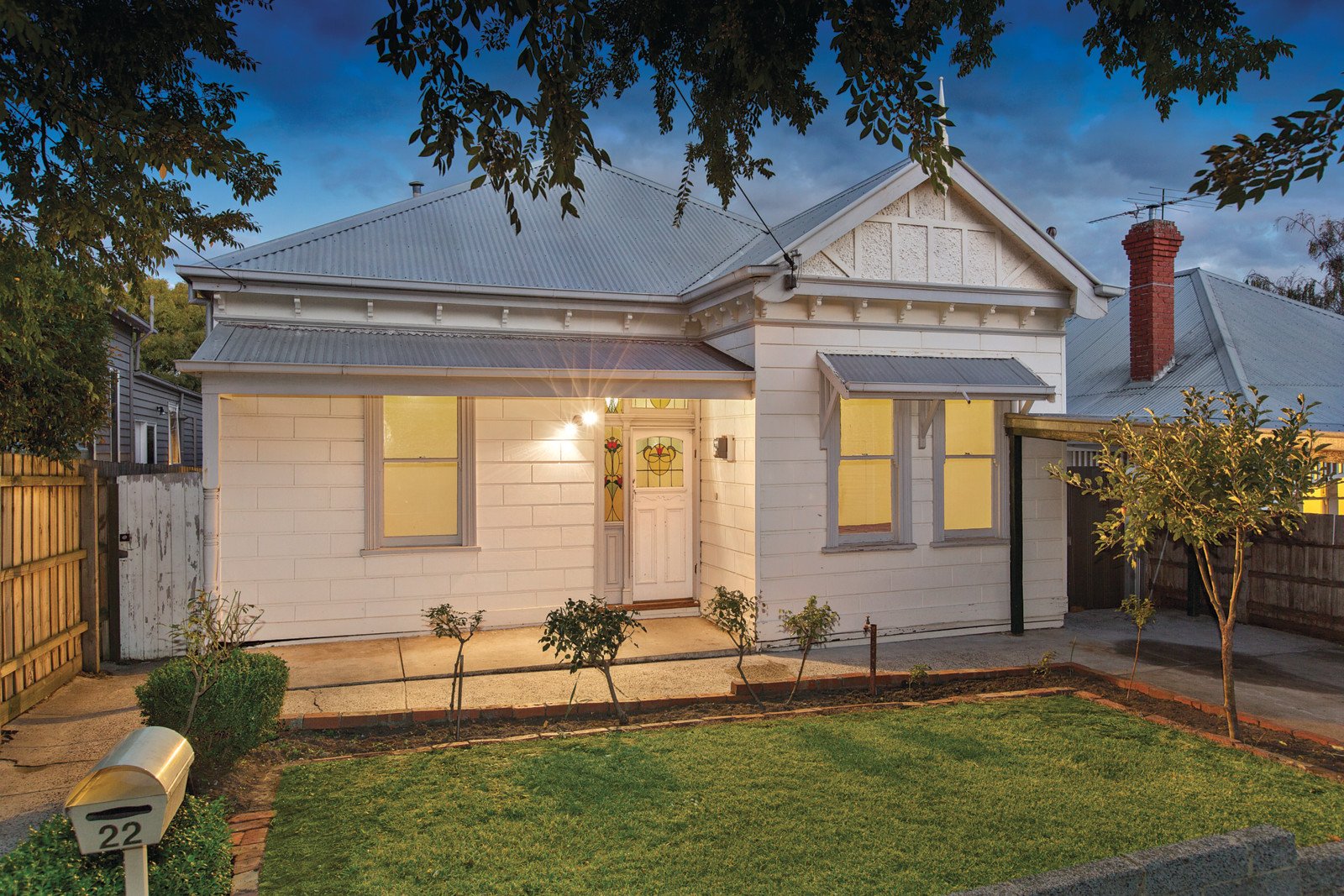 22 Byron Street, Kew - Image 1