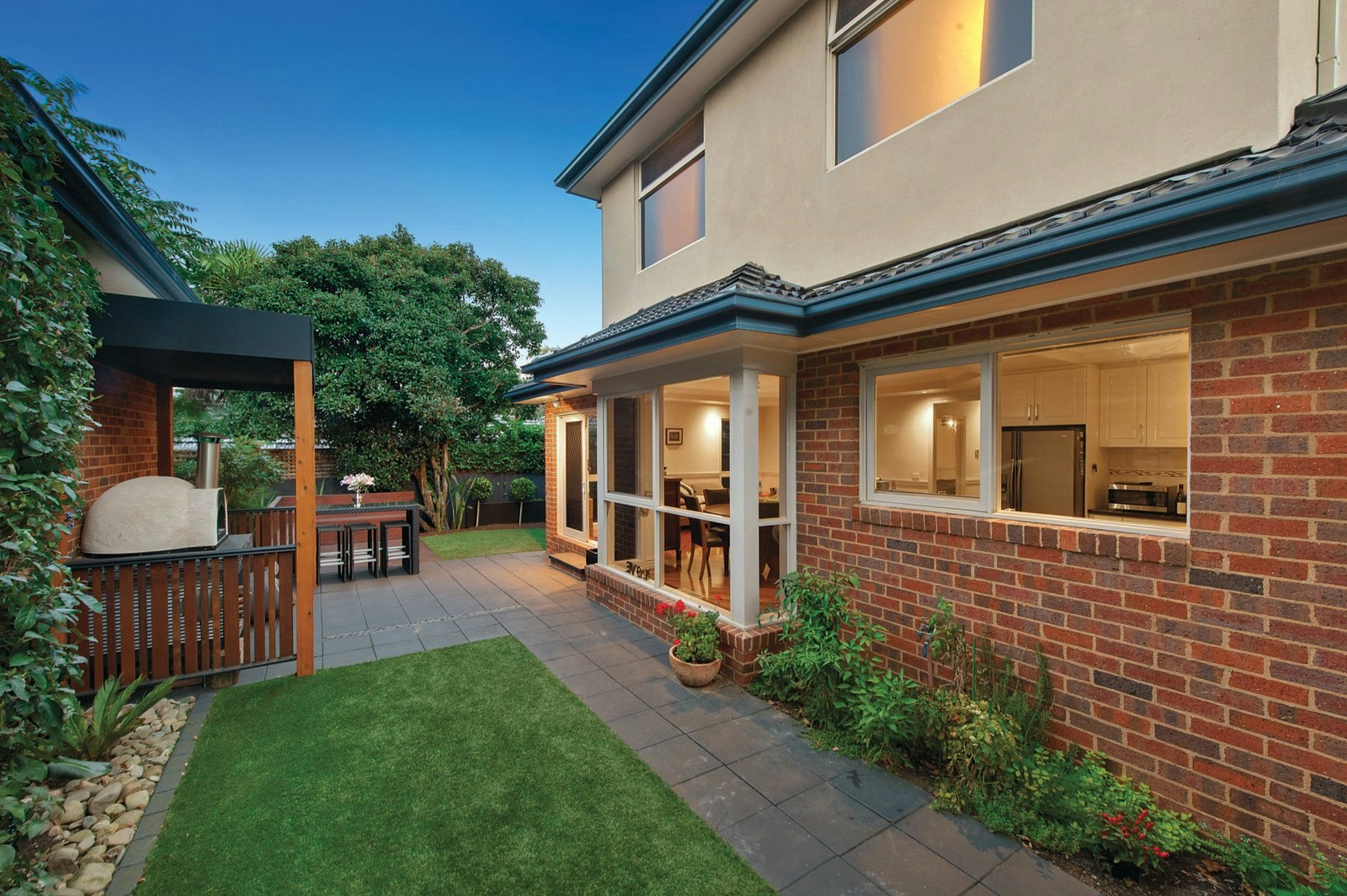 75 Victoria Crescent, Mont Albert, VIC