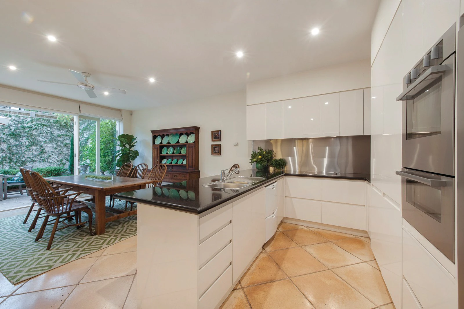 37 Larnook Street, Prahran, VIC
