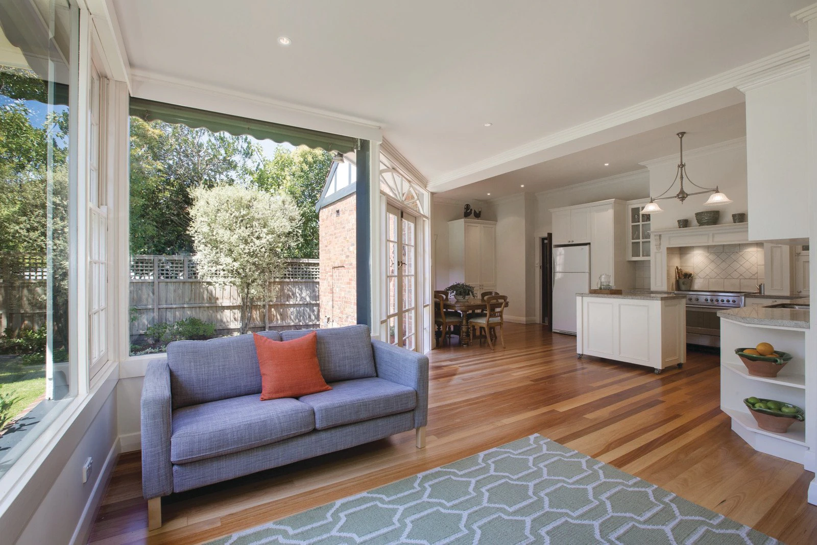 27 Finsbury Way, Camberwell, VIC