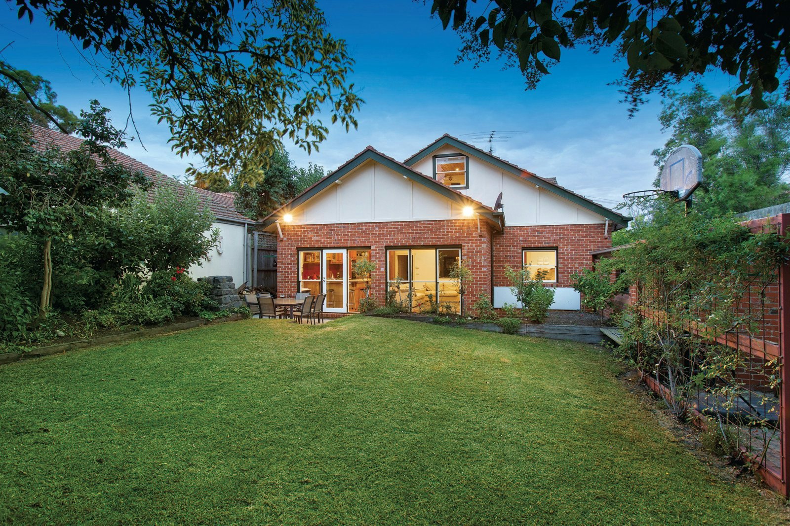 6 Hassett Avenue, Canterbury, VIC