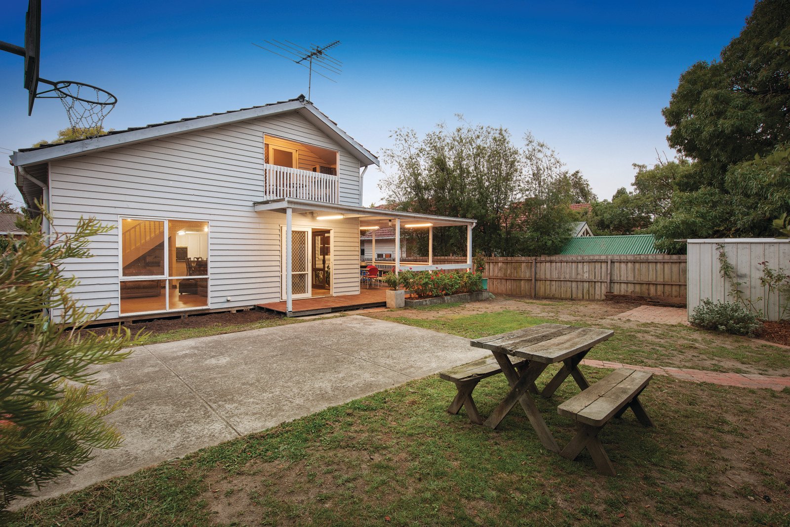 30 Banool Road, Surrey Hills - Thumbnail 2