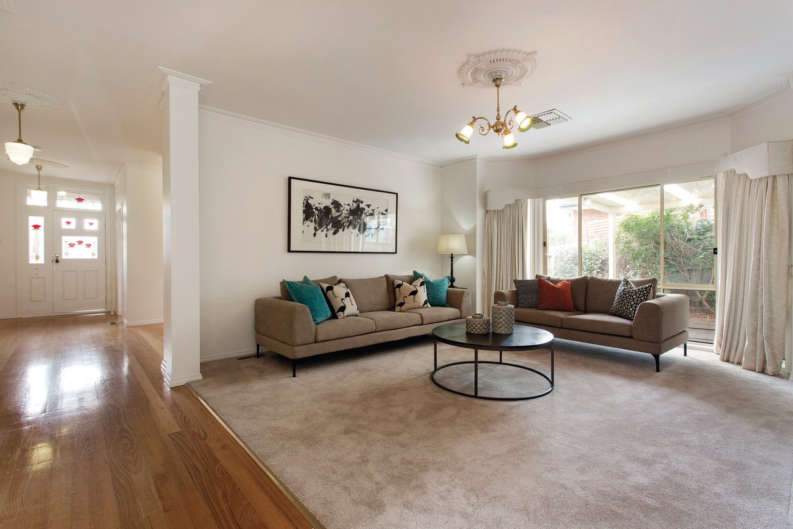 8 Goodwood Street, Surrey Hills - Thumbnail 2