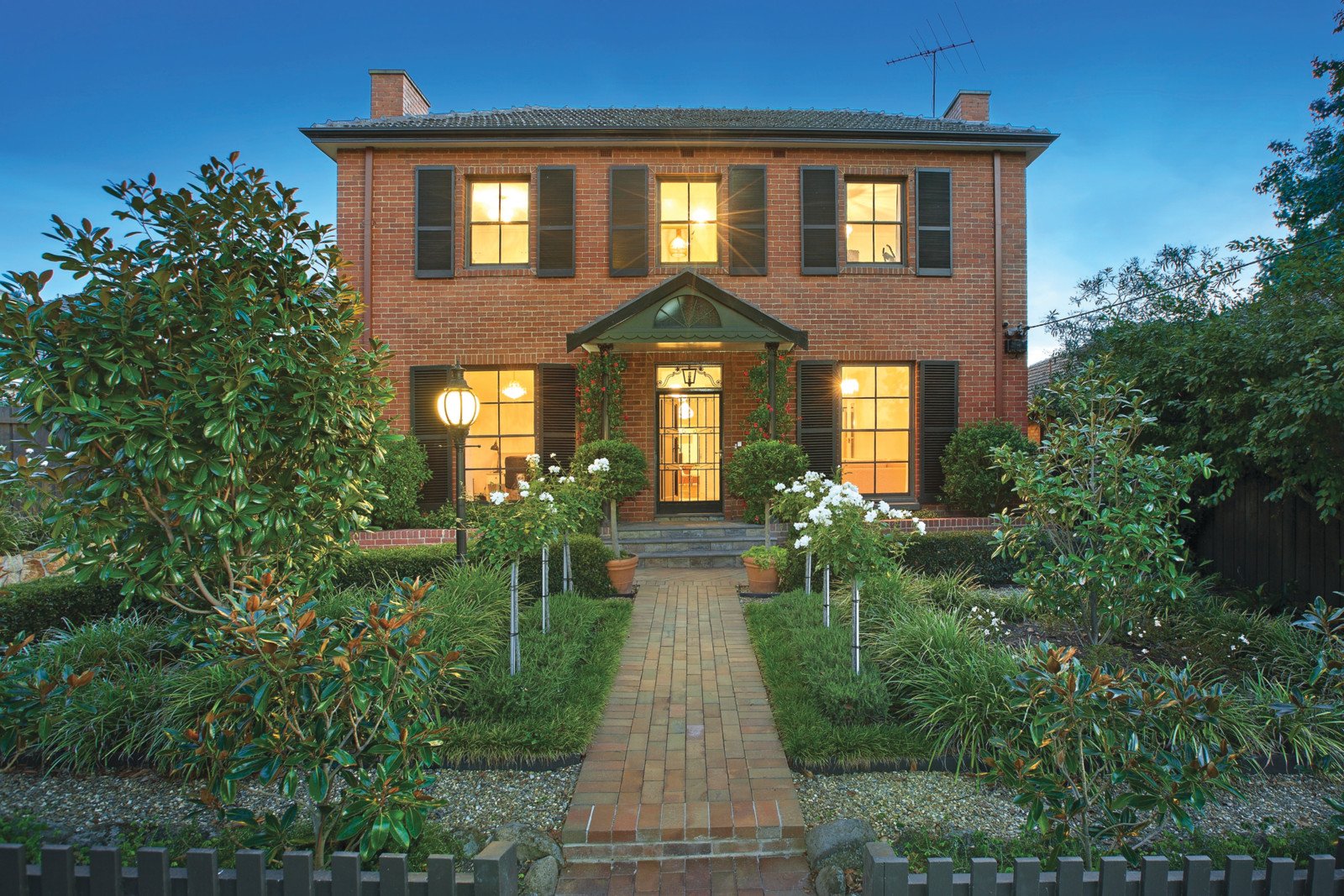 6 Riverside Avenue, Balwyn North - Thumbnail 2