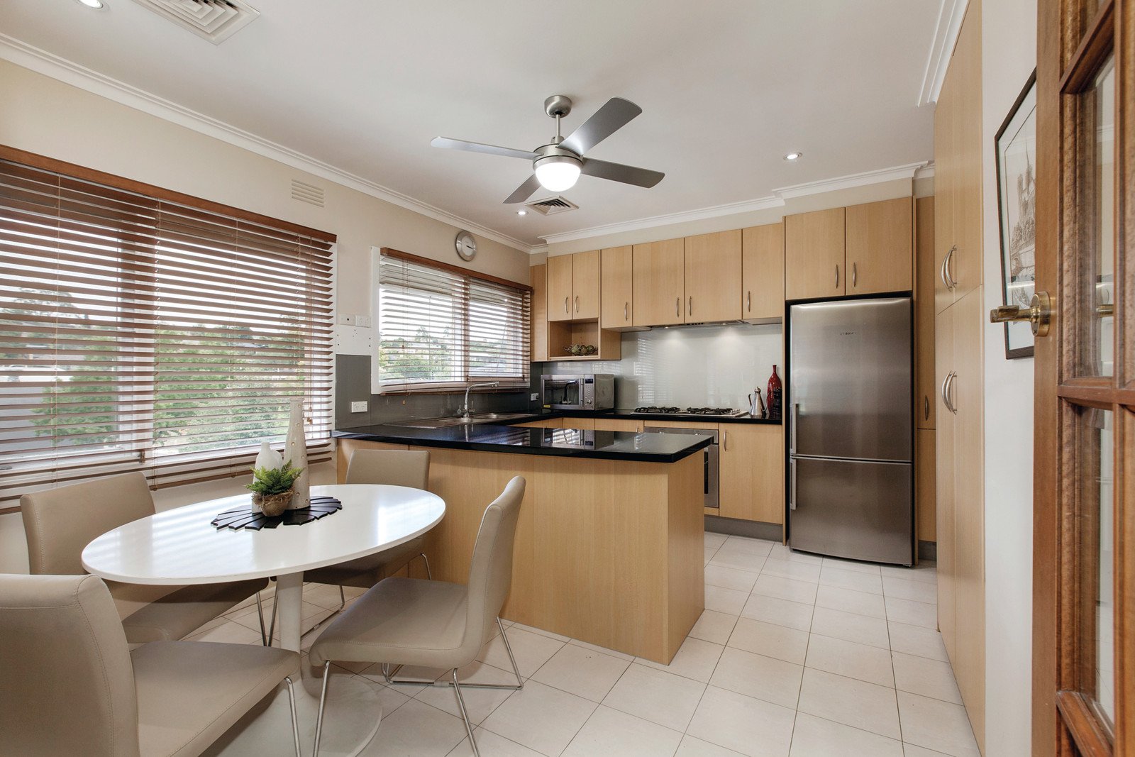 335 Doncaster Road, Balwyn North - Thumbnail 4