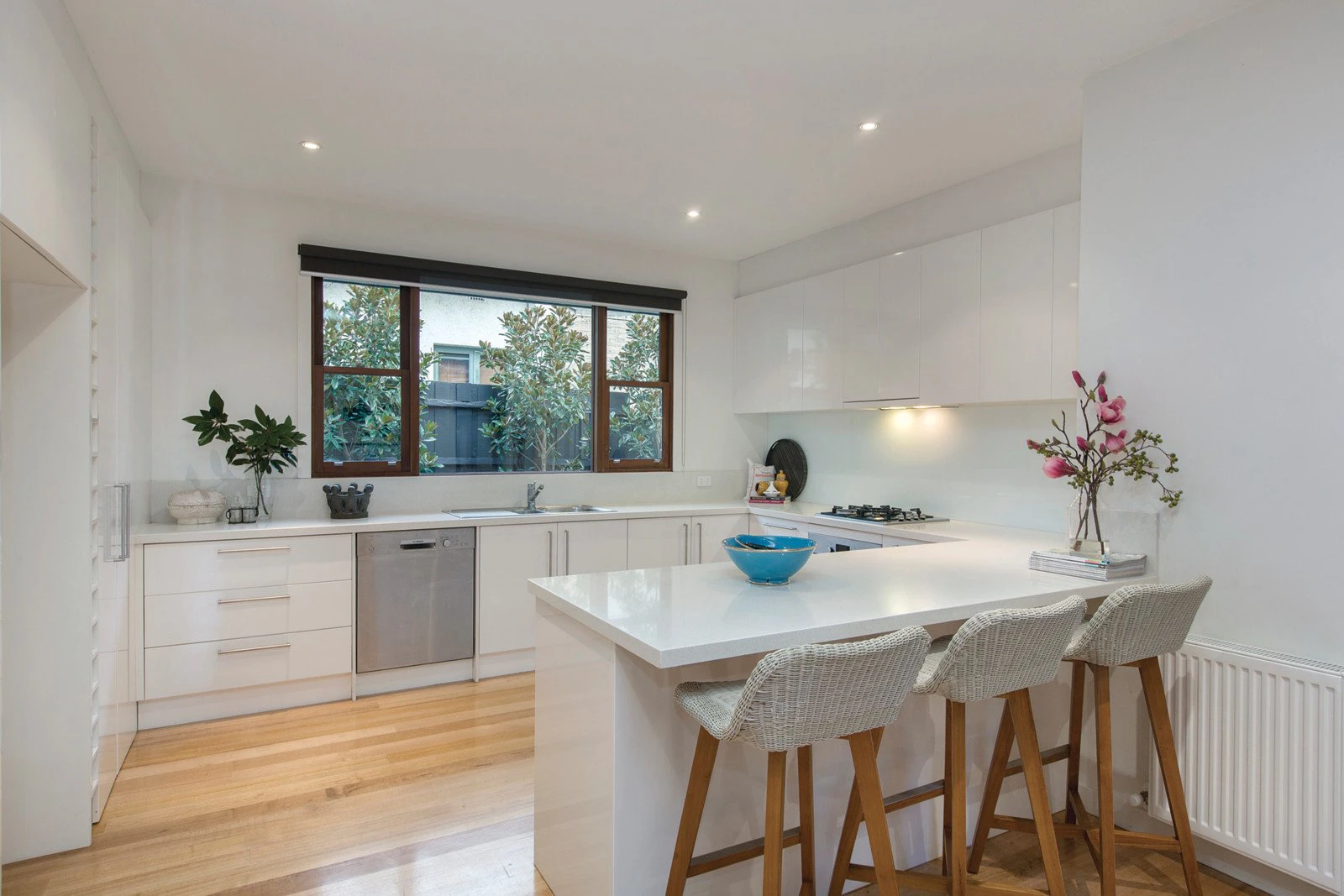 6 Albion Road, Glen Iris, VIC