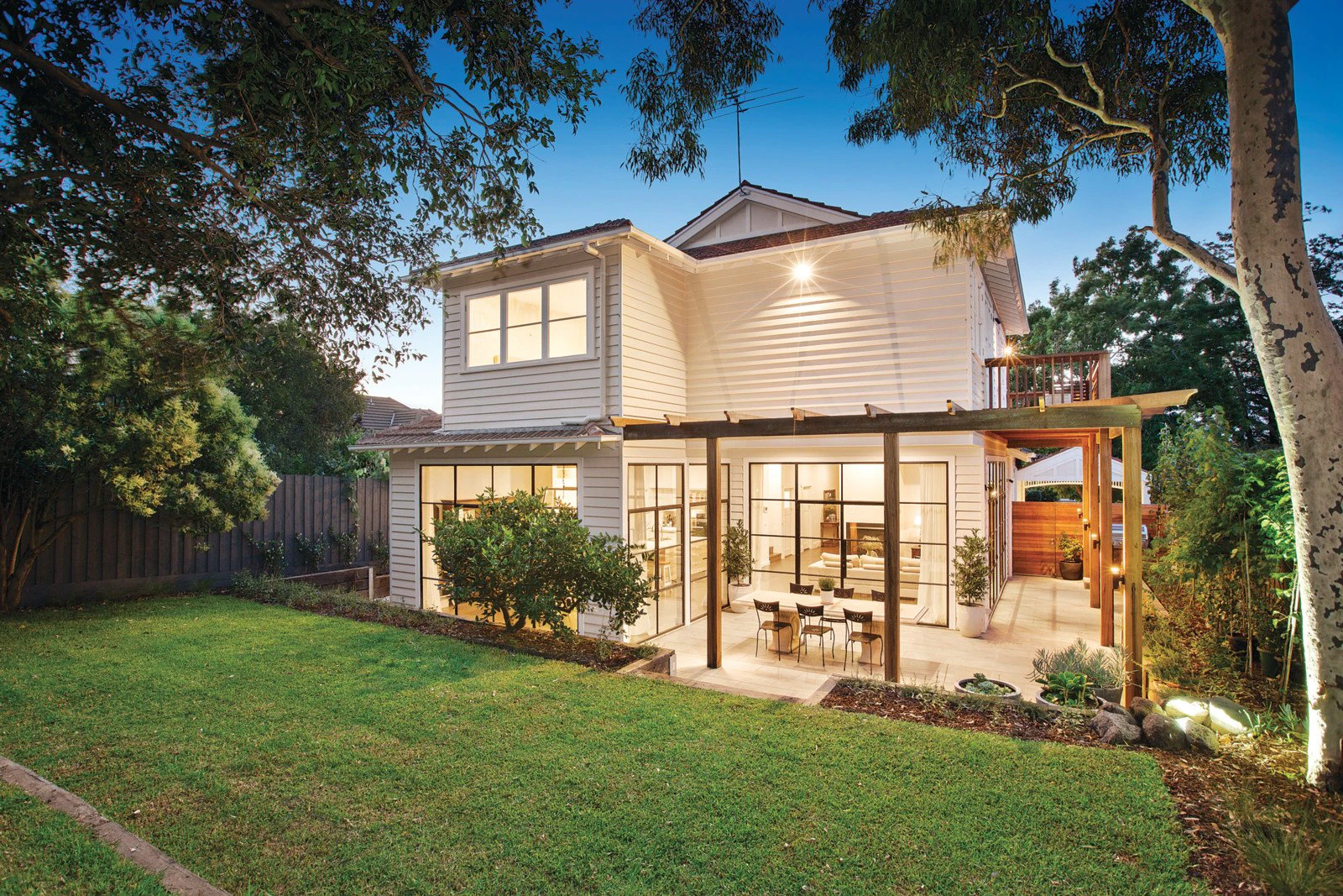 2a Dryden Street, Canterbury, VIC