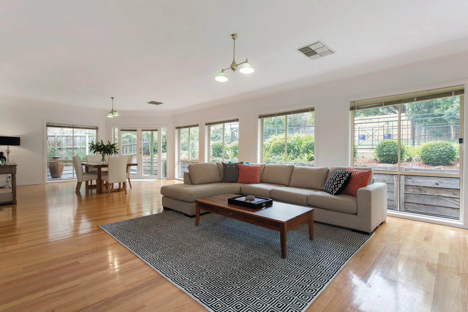 8 Goodwood Street, Surrey Hills, VIC