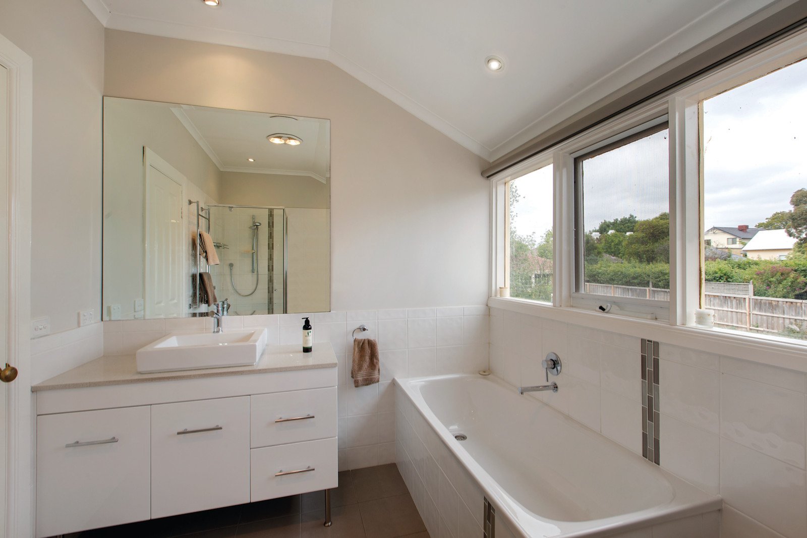29 Wandsworth Road, Surrey Hills - Thumbnail 8