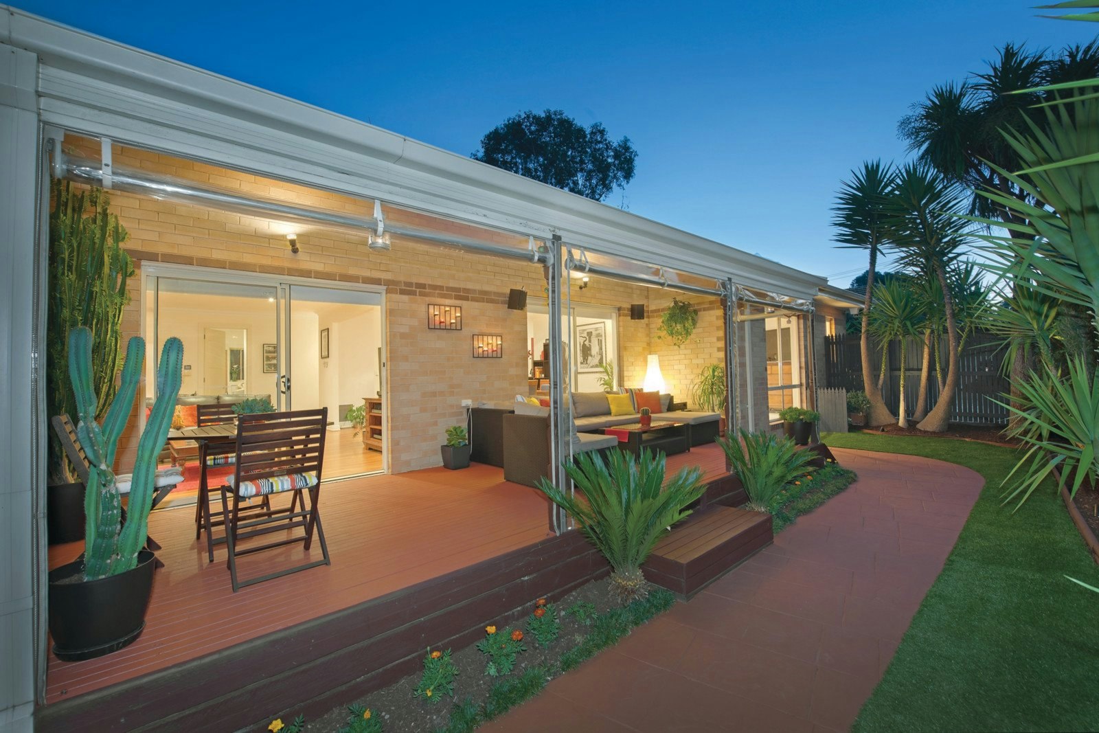 2/2 Oravel Avenue, Malvern East, VIC