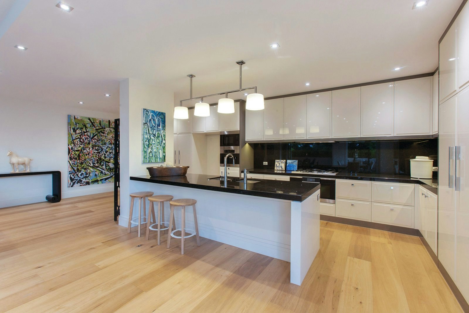 6/11 Trawalla Avenue, Toorak, VIC