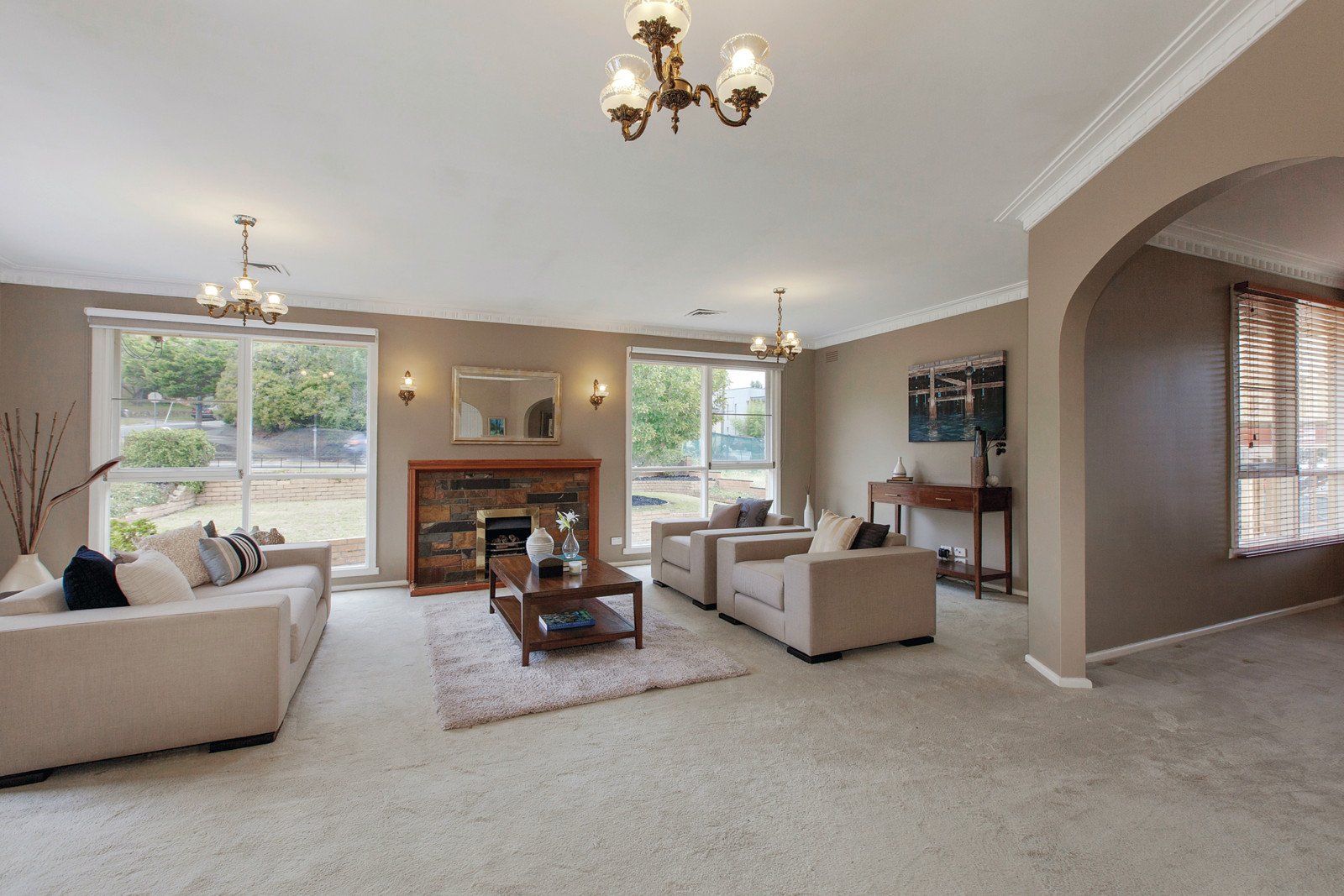 335 Doncaster Road, Balwyn North - Thumbnail 3