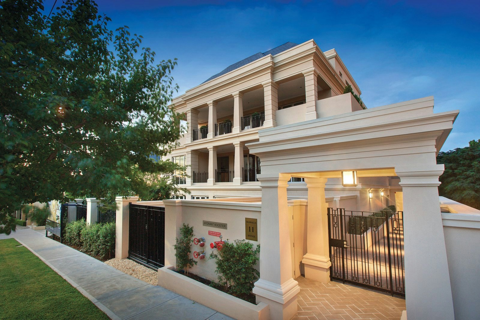 6/11 Trawalla Avenue, Toorak, VIC