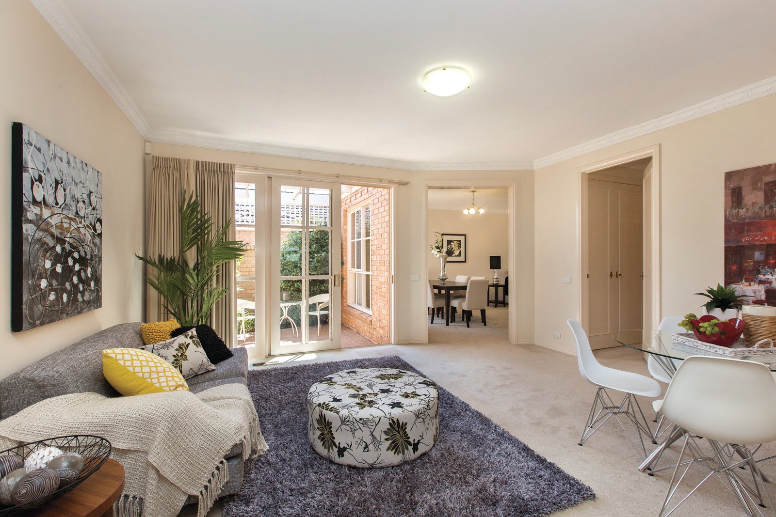 2/11 Yerrin Street, Balwyn - Thumbnail 2