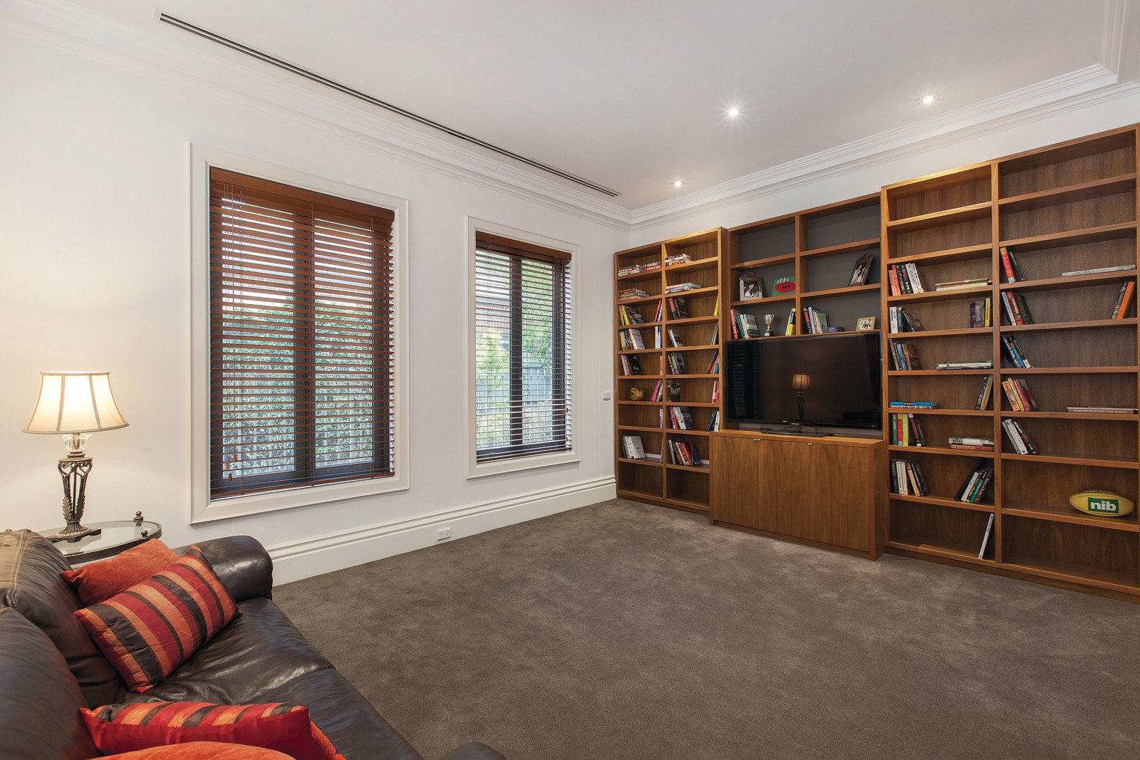 7E Woorigoleen Road, Toorak - Thumbnail 7
