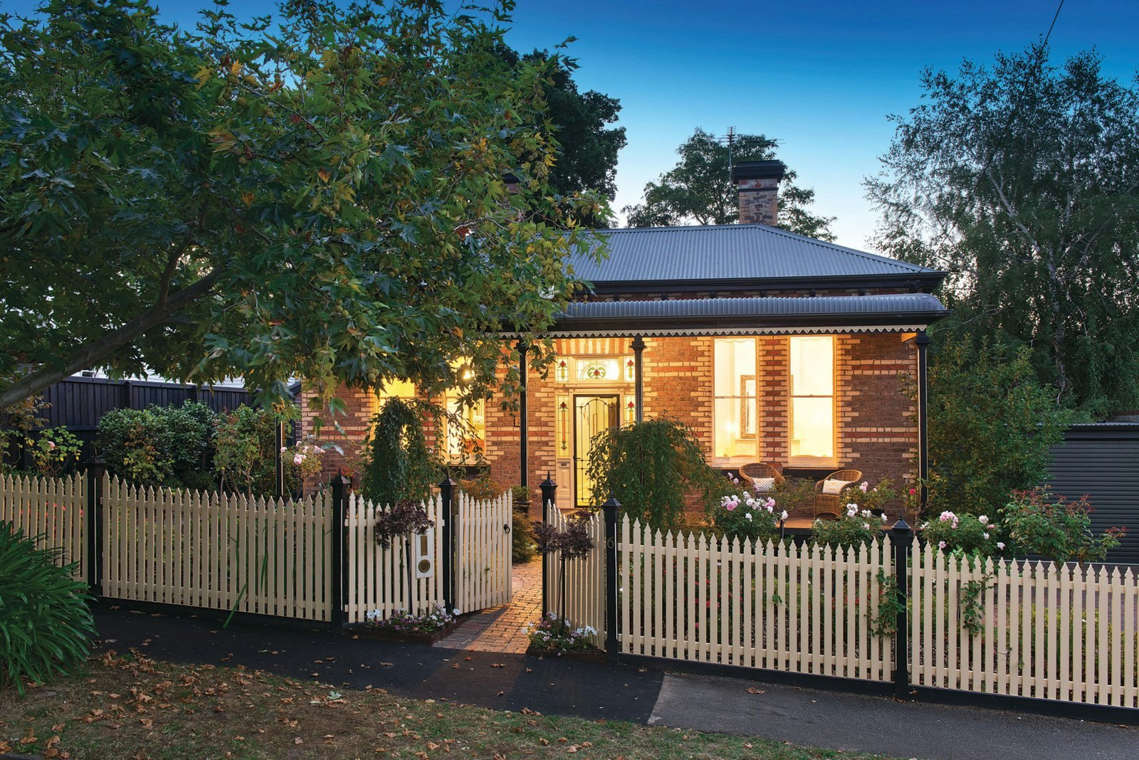 6 Middlesex Road, Surrey Hills, VIC