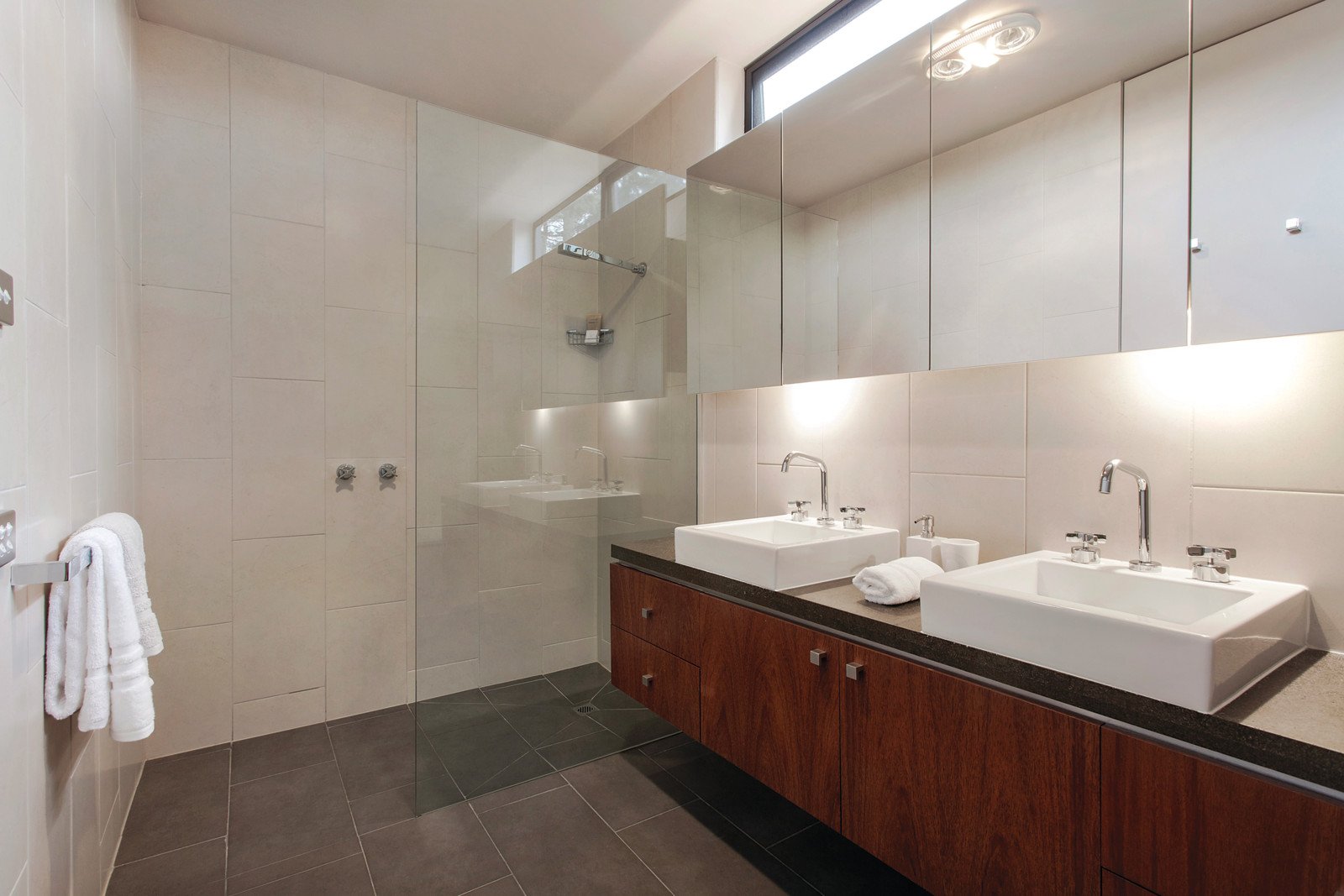 8 Munro Street, Kew East - Thumbnail 7