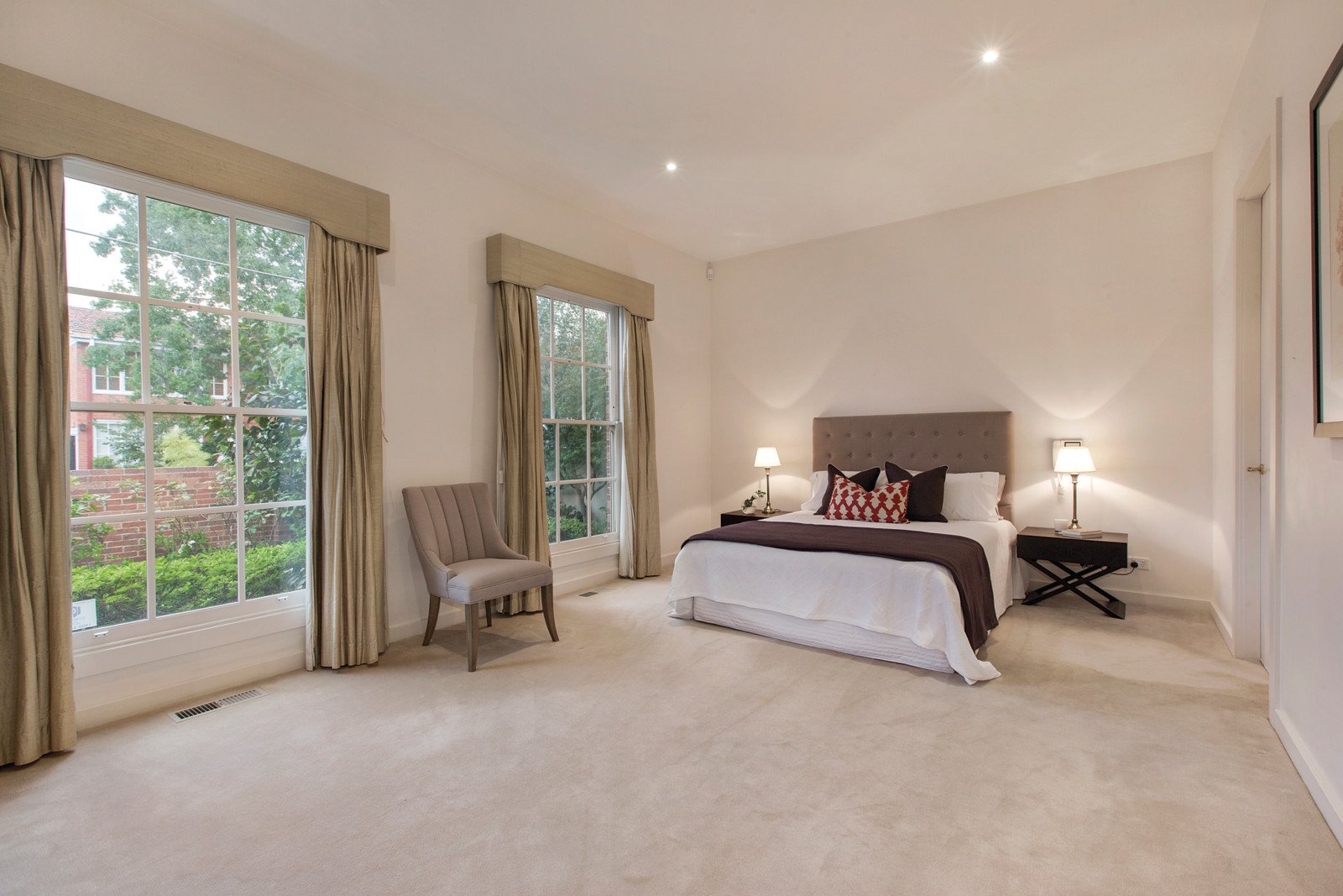 13 Springfield Avenue, Toorak - Thumbnail 8