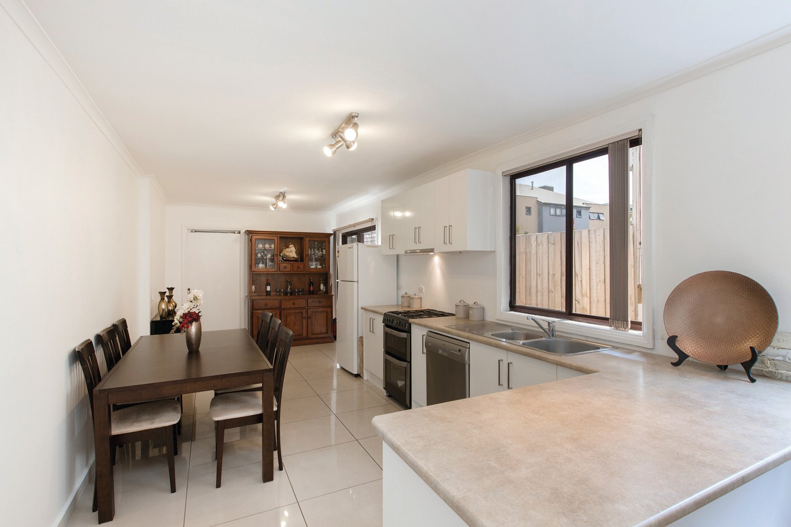 151 Dow Street, Port Melbourne - Thumbnail 4