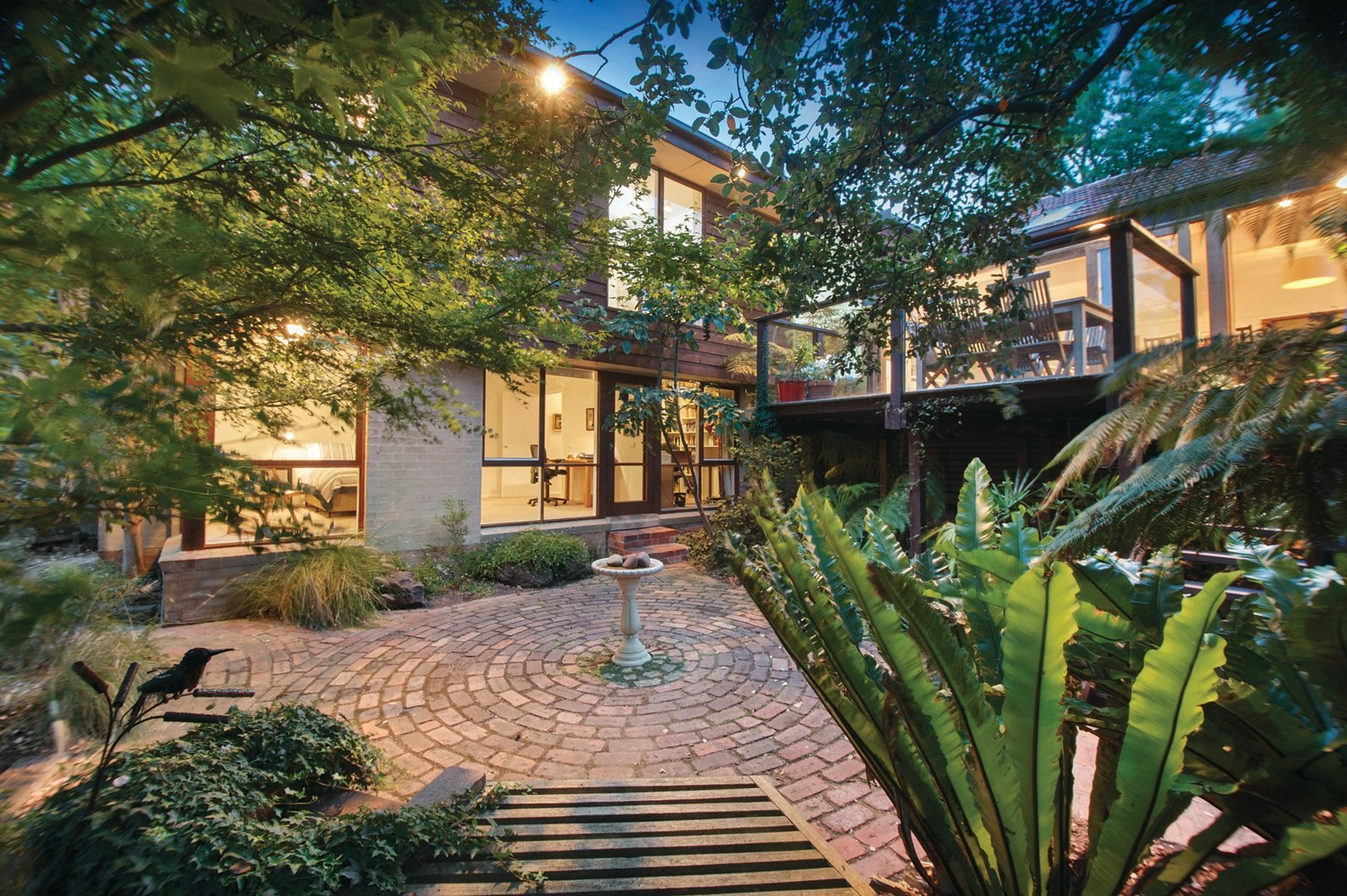 4 Marden Street, Canterbury, VIC