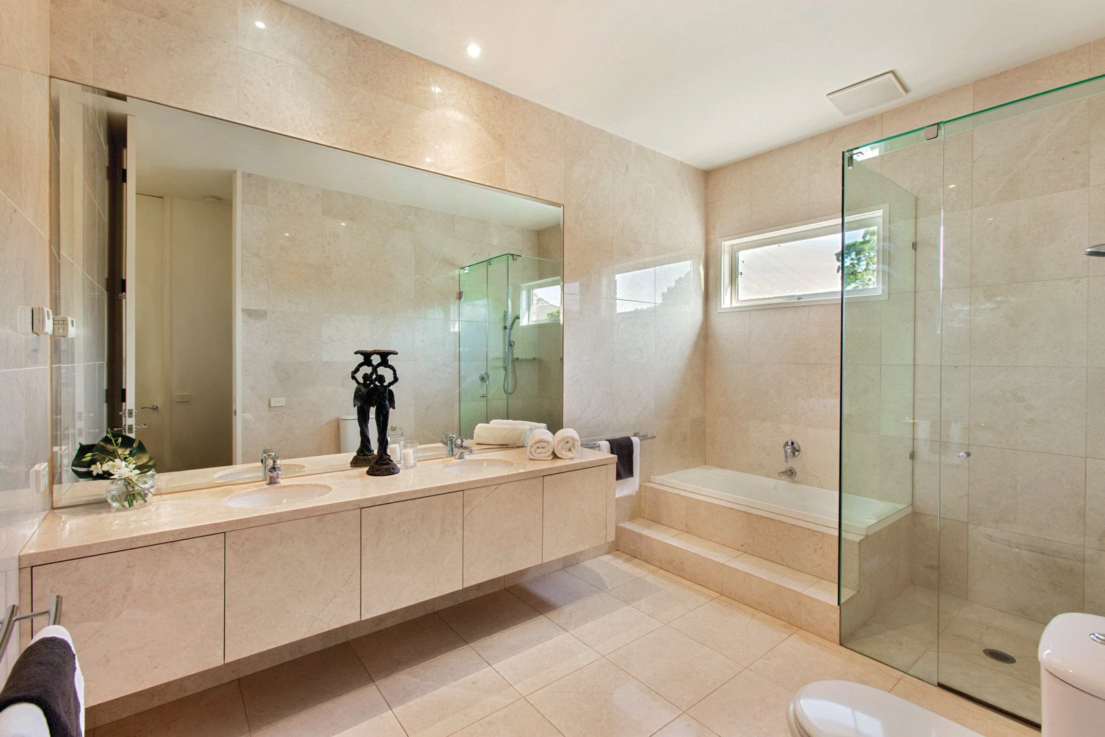 2B Northbrook Avenue, Malvern, VIC
