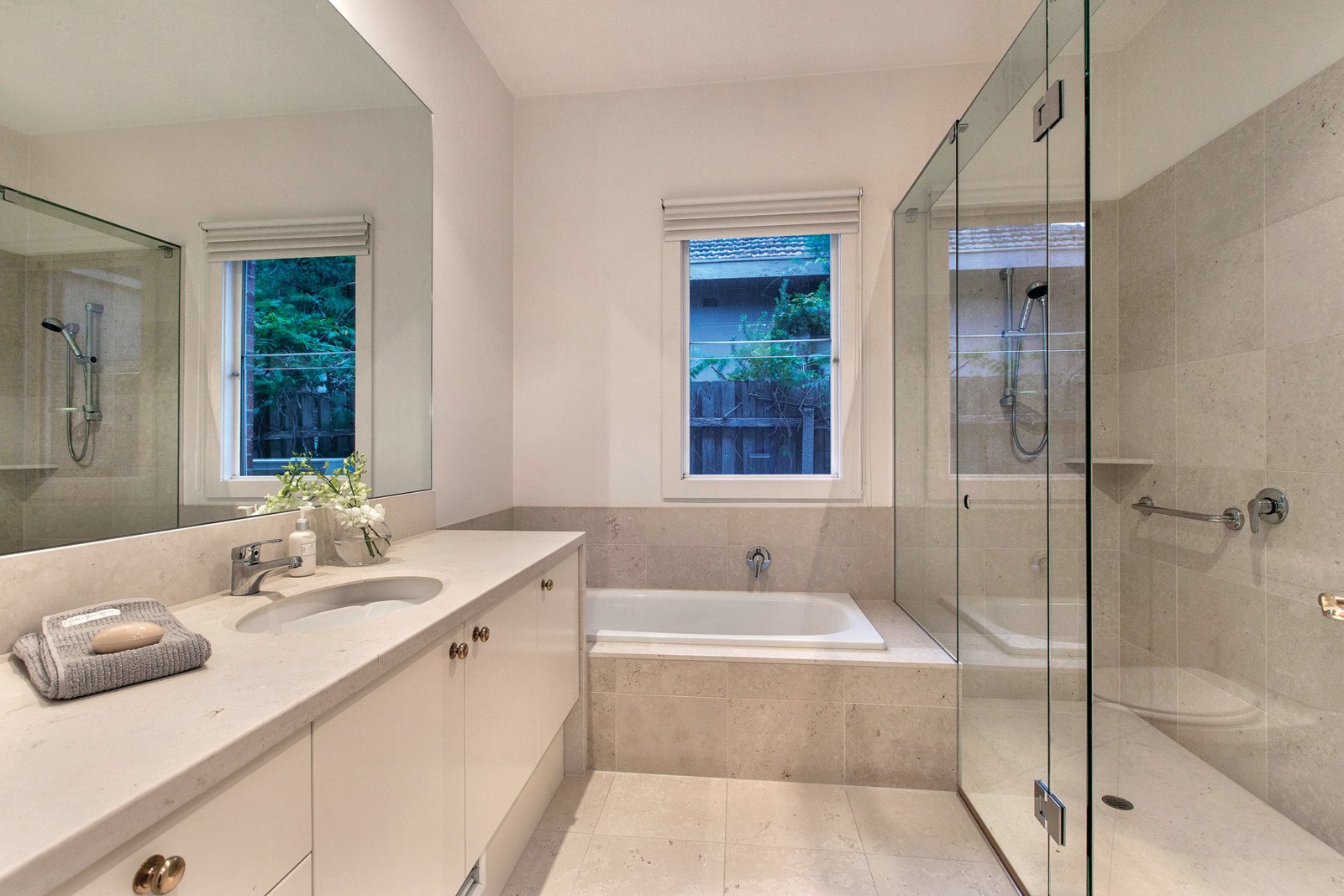 13 Springfield Avenue, Toorak - Thumbnail 7