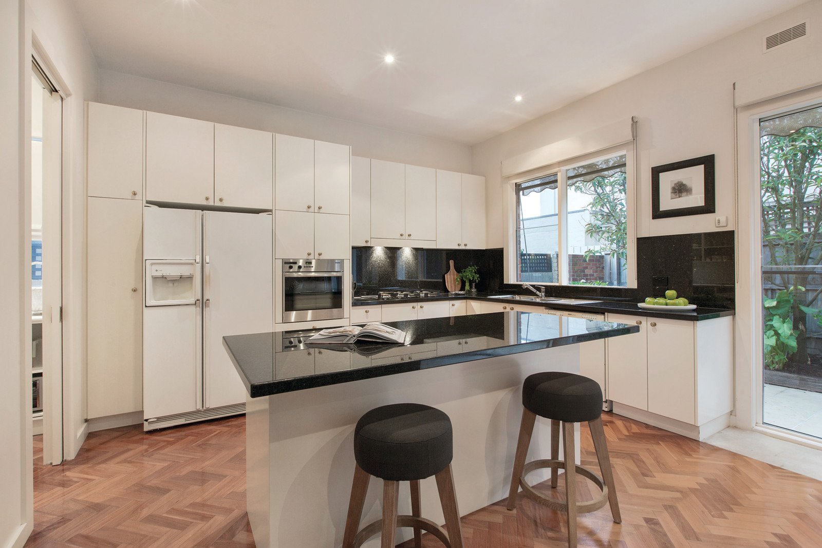 13 Springfield Avenue, Toorak - Thumbnail 6