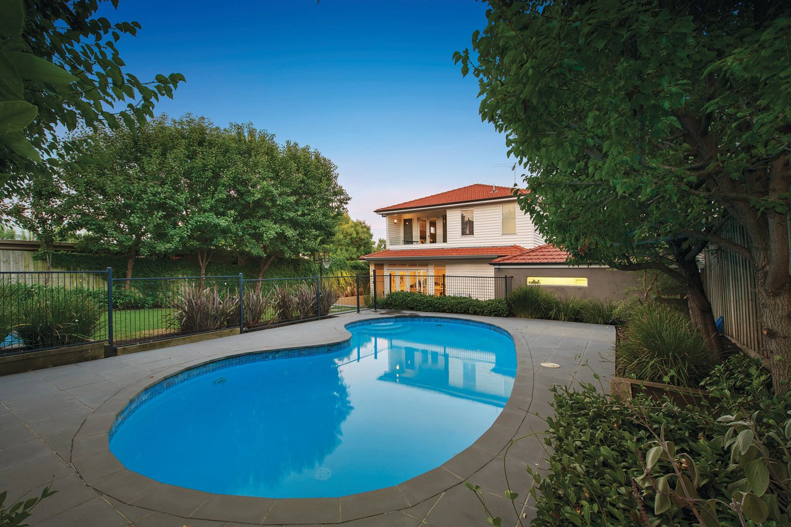 10 Ashley Grove, Malvern, VIC
