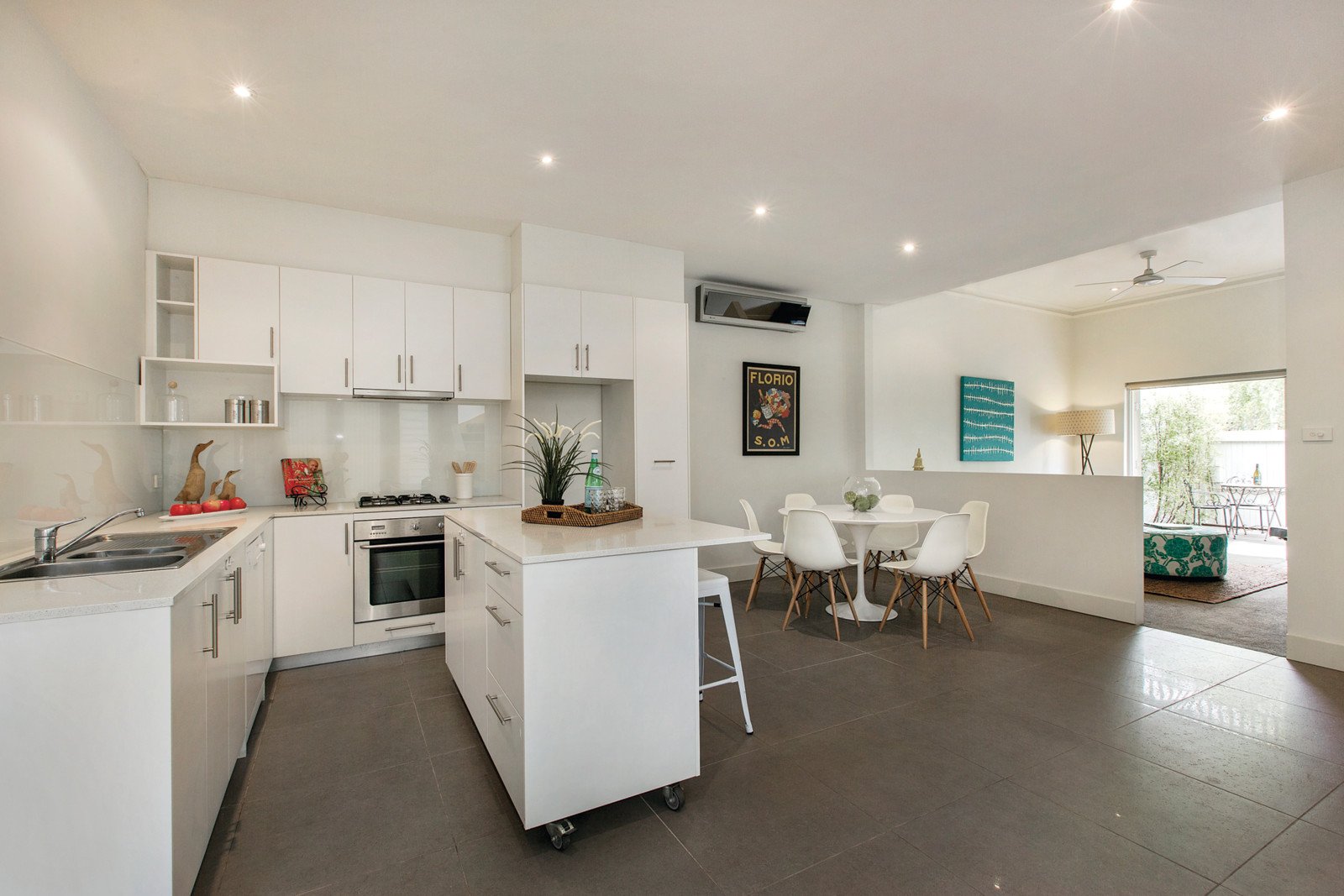 4 Loughnan Street, Richmond - Thumbnail 2