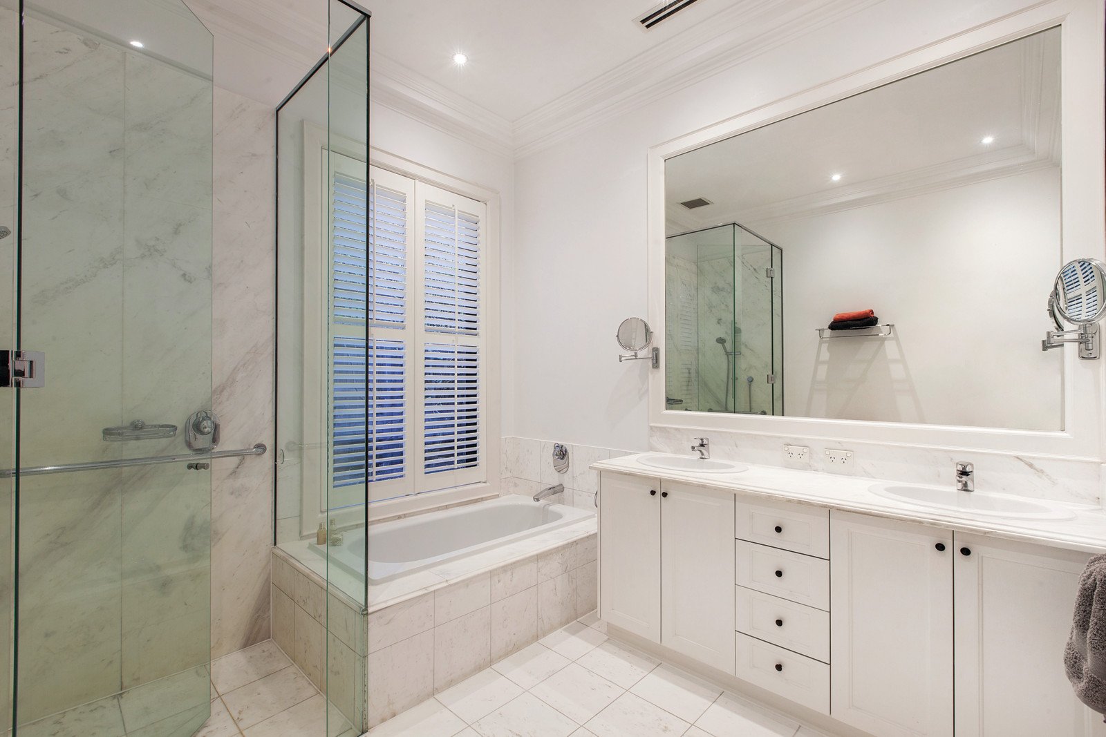 7E Woorigoleen Road, Toorak - Thumbnail 8