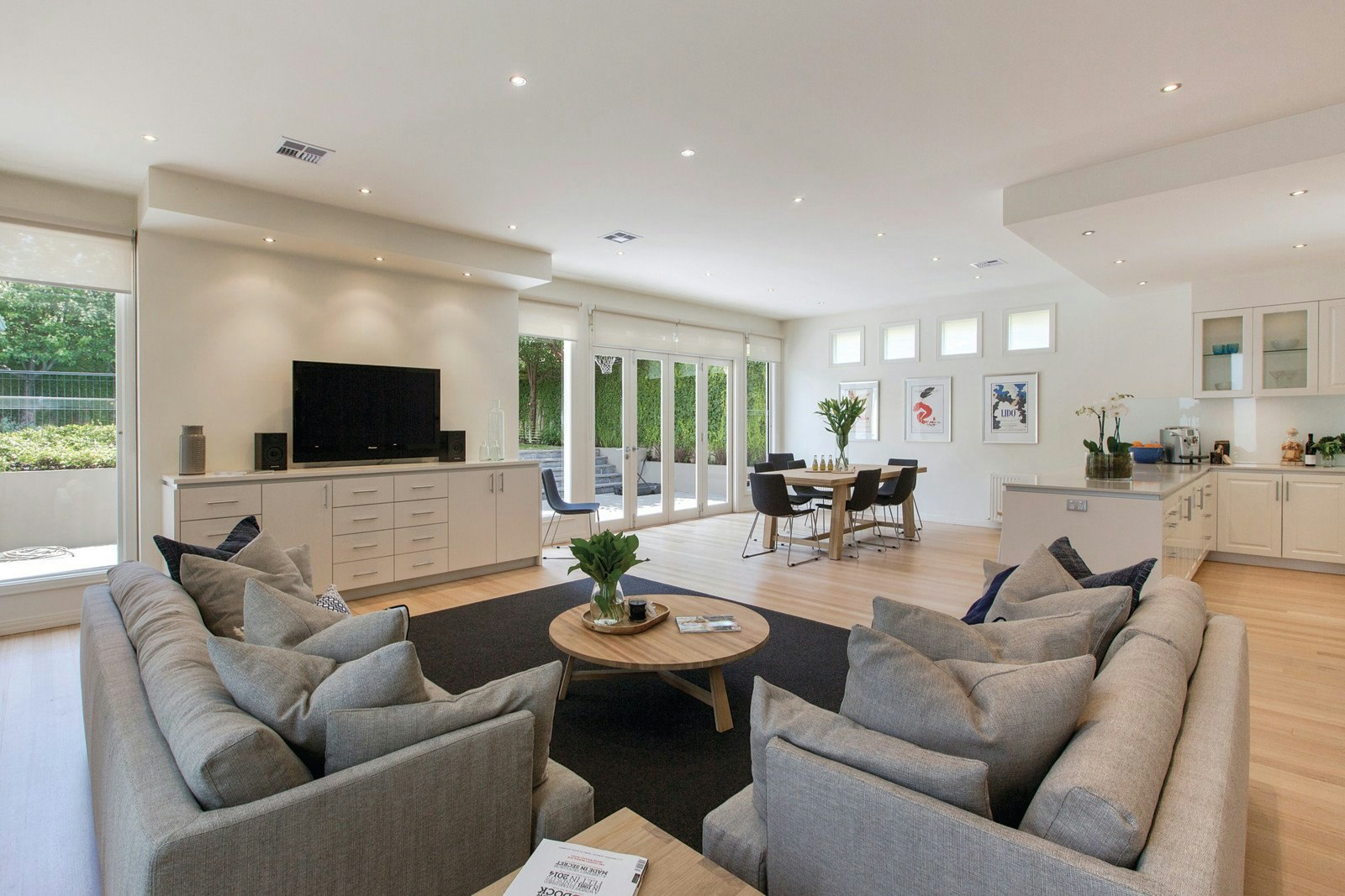 10 Ashley Grove, Malvern, VIC