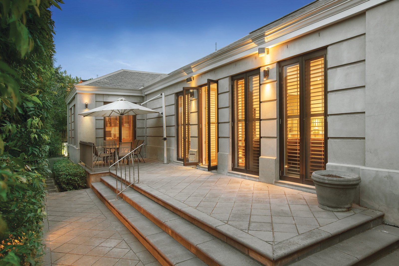 7E Woorigoleen Road, Toorak - Thumbnail 2