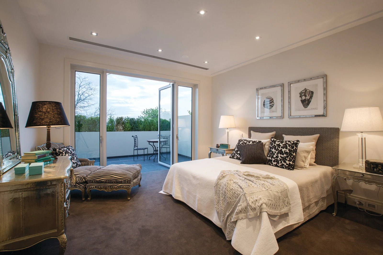 8/11 Trawalla Avenue, Toorak, VIC