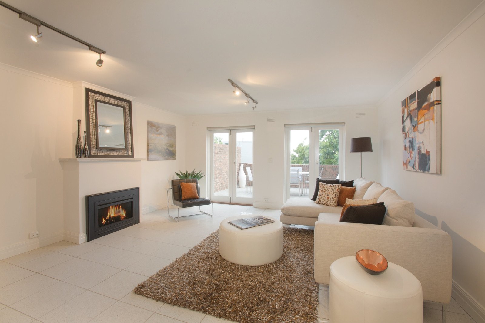 24/2 Shipley Street, South Yarra - Thumbnail 2