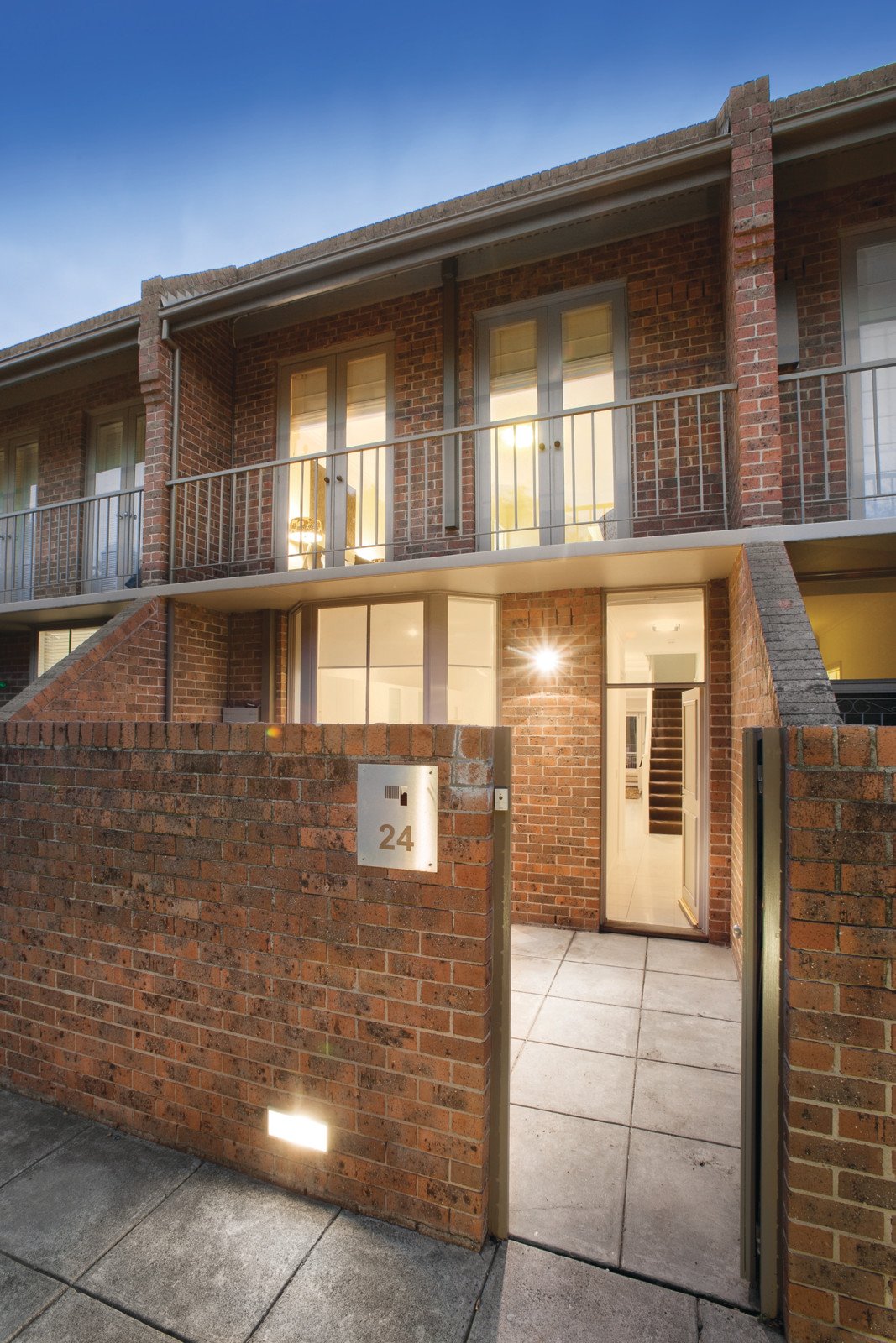 24/2 Shipley Street, South Yarra - Thumbnail 5