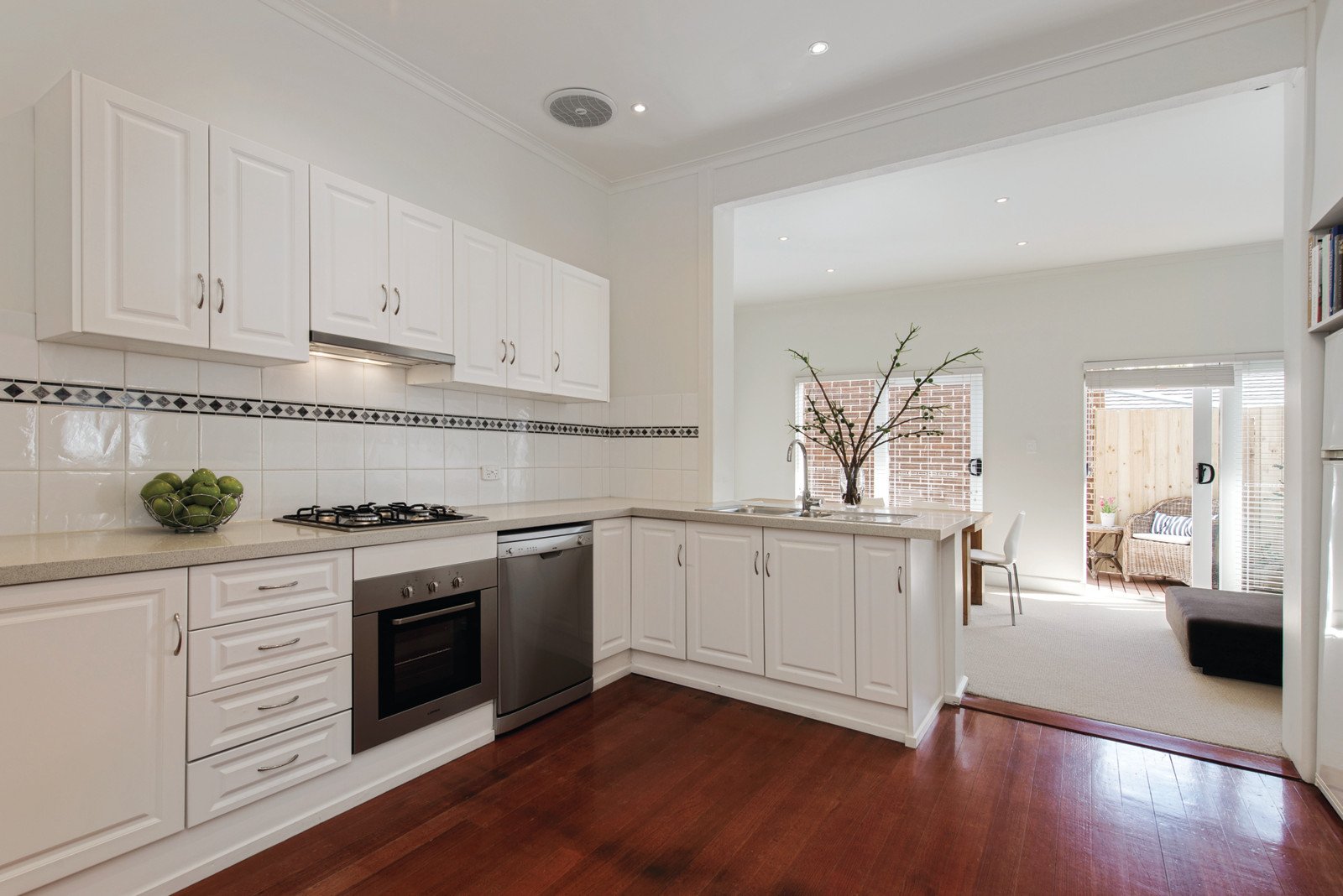 66 Park Road, Surrey Hills - Thumbnail 6