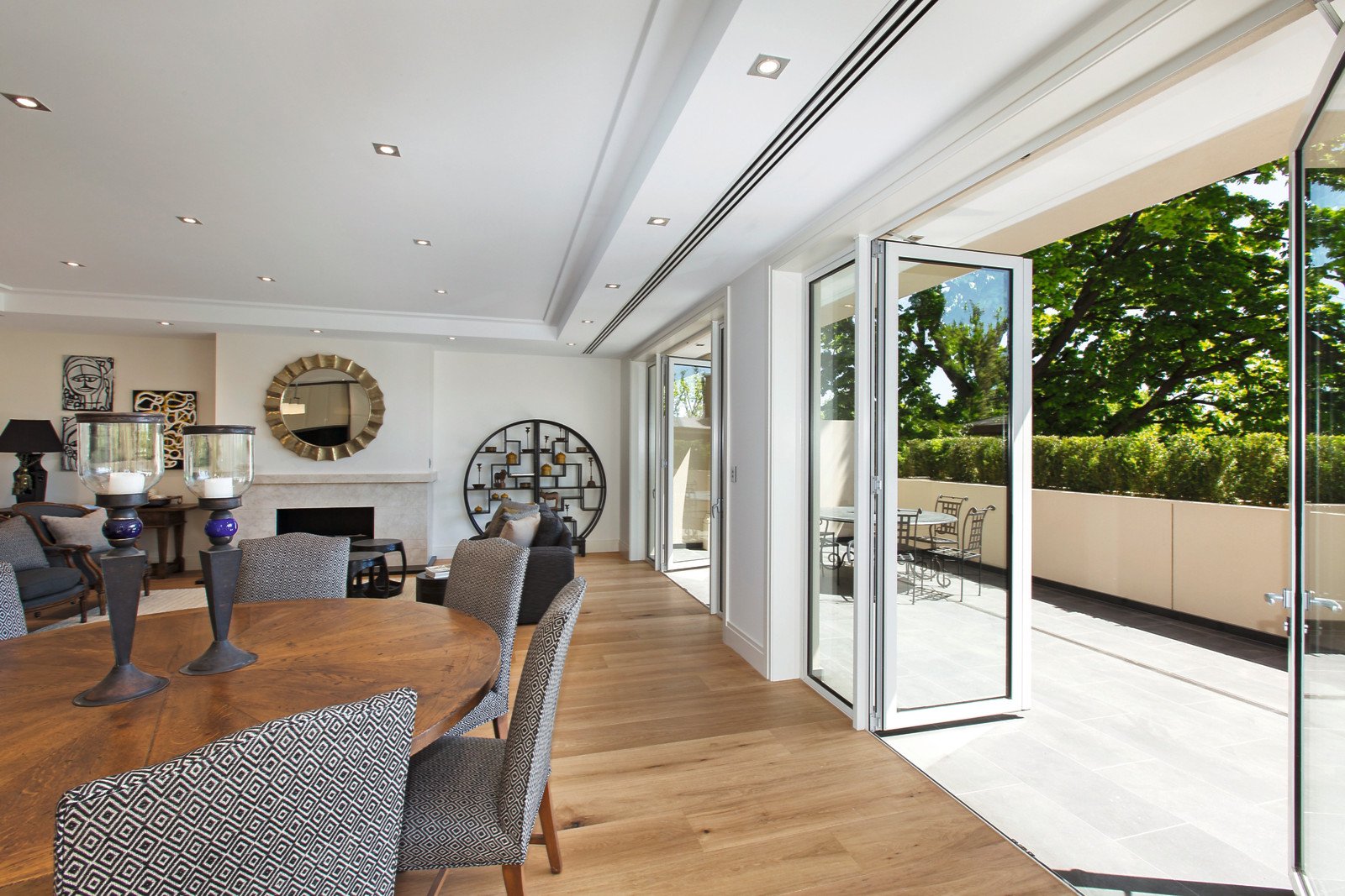 4/11 Trawalla Avenue, Toorak - Thumbnail 2