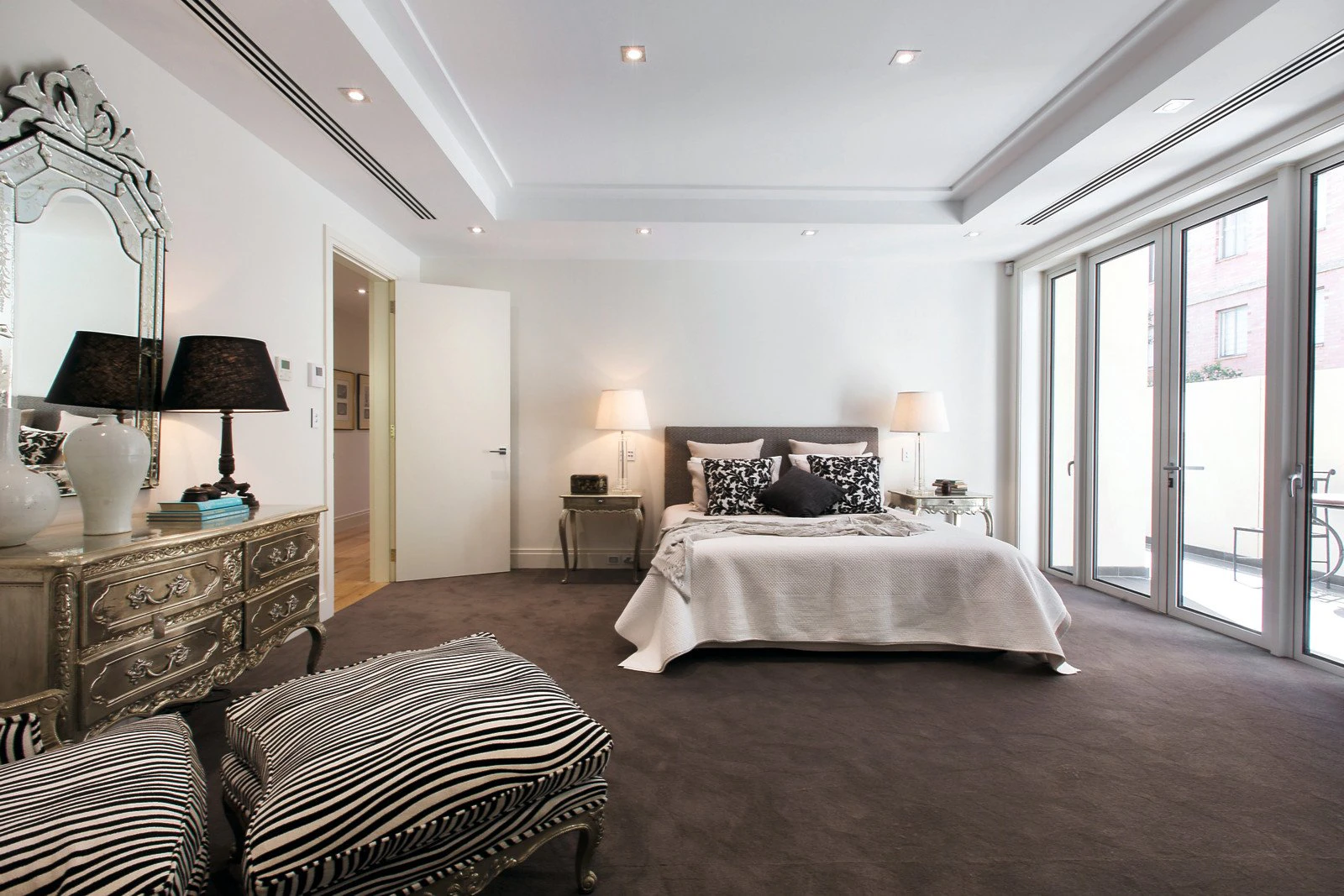 4/11 Trawalla Avenue, Toorak, VIC