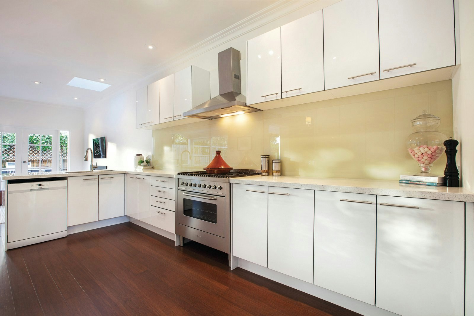 25 Canberra Grove, Brighton East, VIC