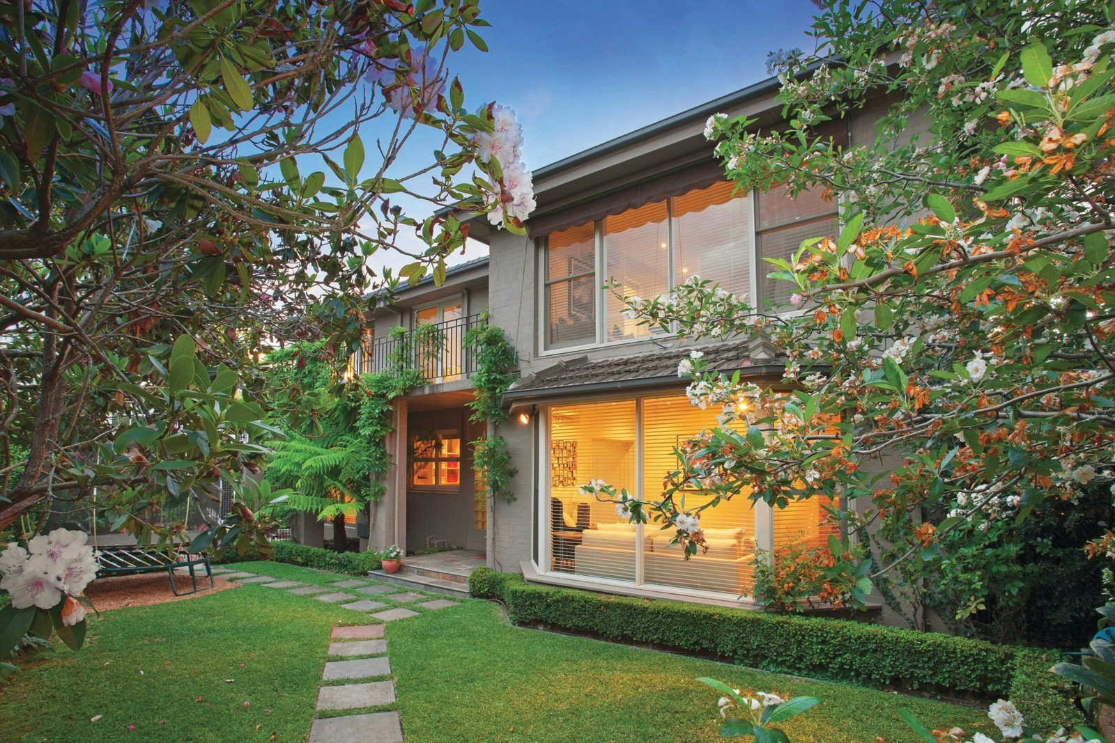 3 Kelmscott Road, Armadale, VIC